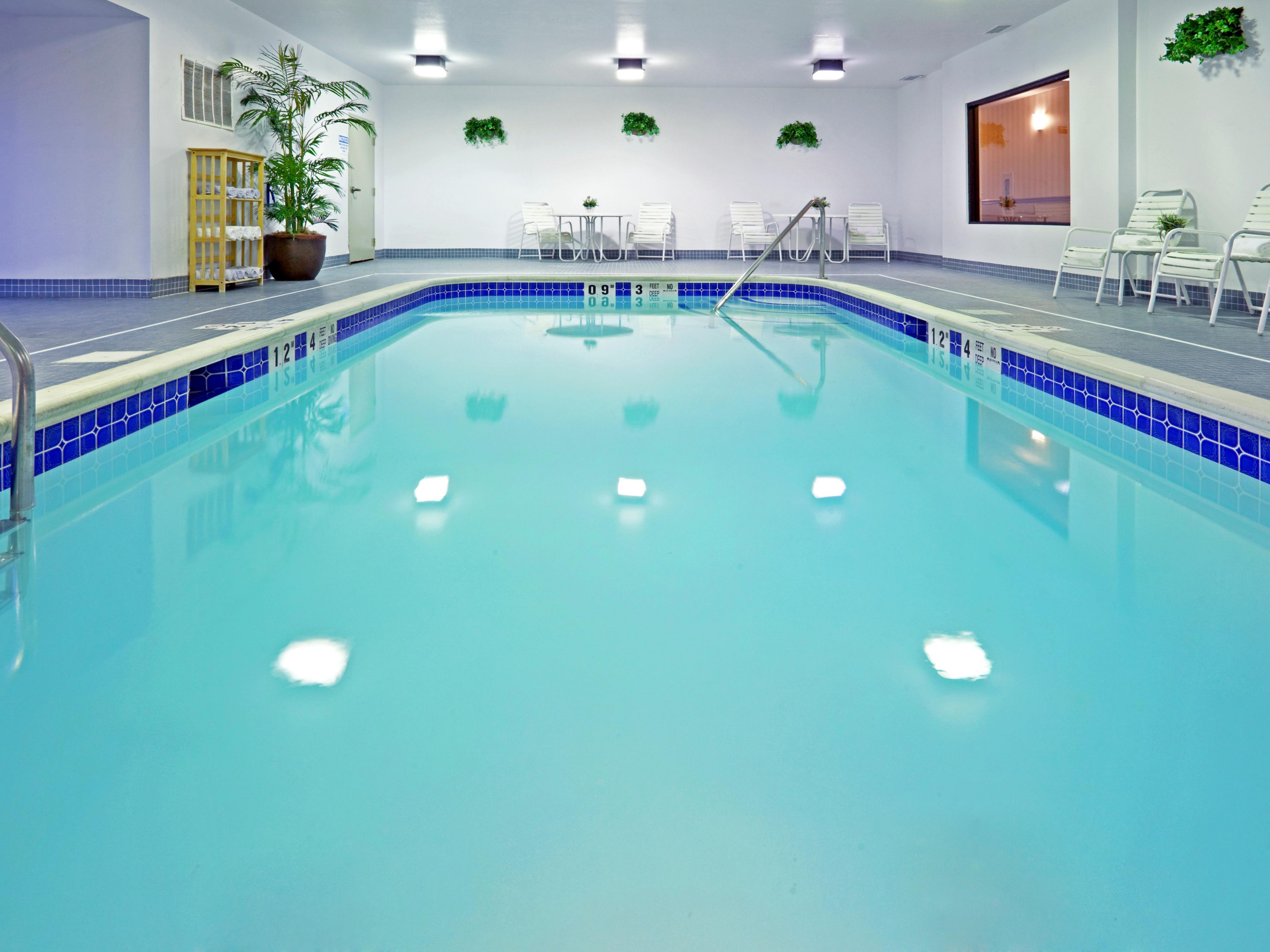 Whether you start your morning with an invigorating swim or unwind with a soothing soak after a long day, our indoor pool and lounge area offer the perfect retreat. Thoughtfully designed to promote both physical rejuvenation and mental relaxation, our facilities provide a calming escape where you can recharge and refresh throughout your stay.