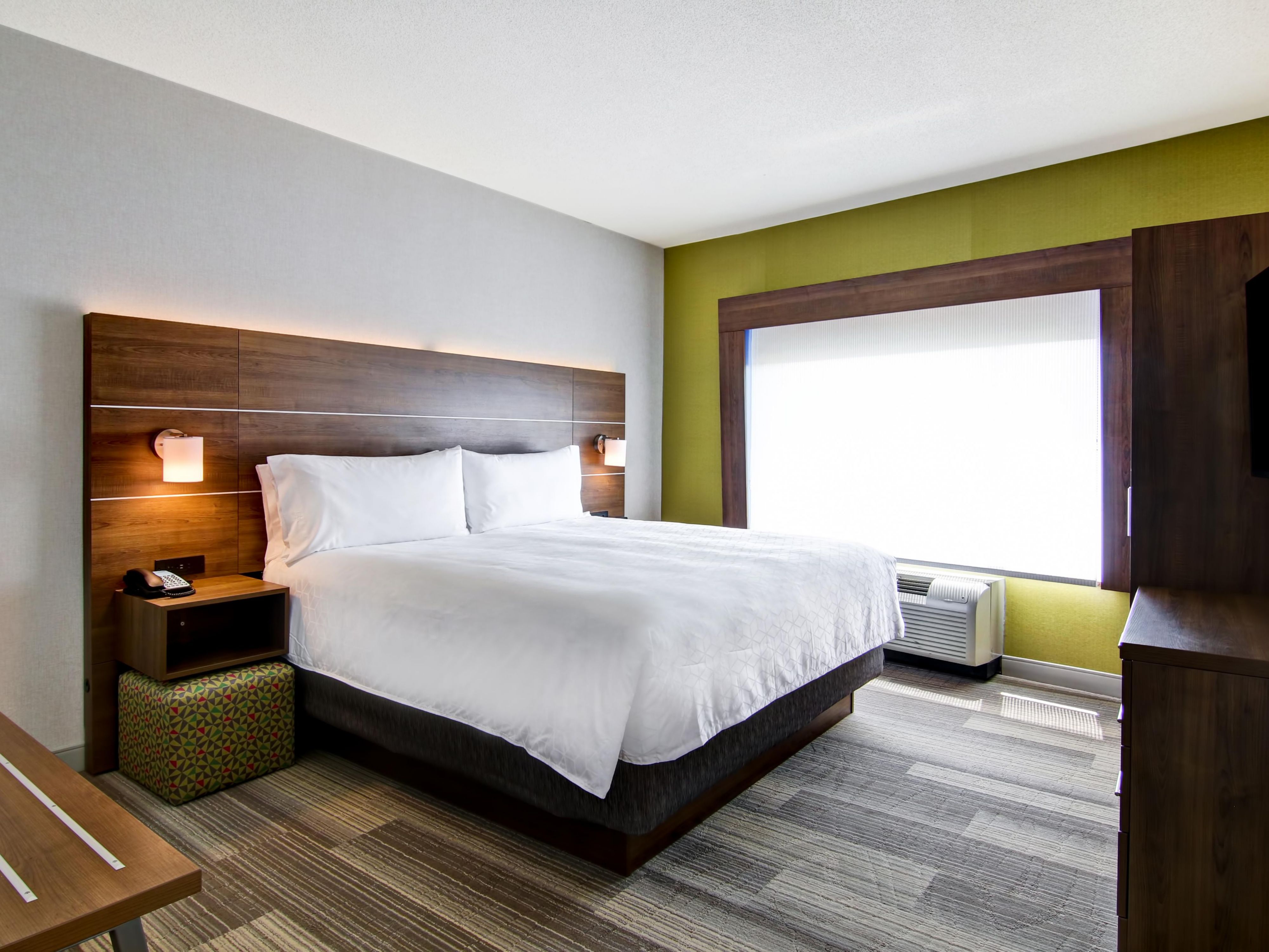 Whether you’re traveling with the kids or not, perhaps a romantic couples getaway or just some well deserved “me time“ our newly renovated Holiday inn Express is perfect for your staycation! Newly renovated guestrooms and suites, Indoor salt water pool, hot breakfast buffet, free parking & Wi-Fi surrounded by world class restaurants and shopping.