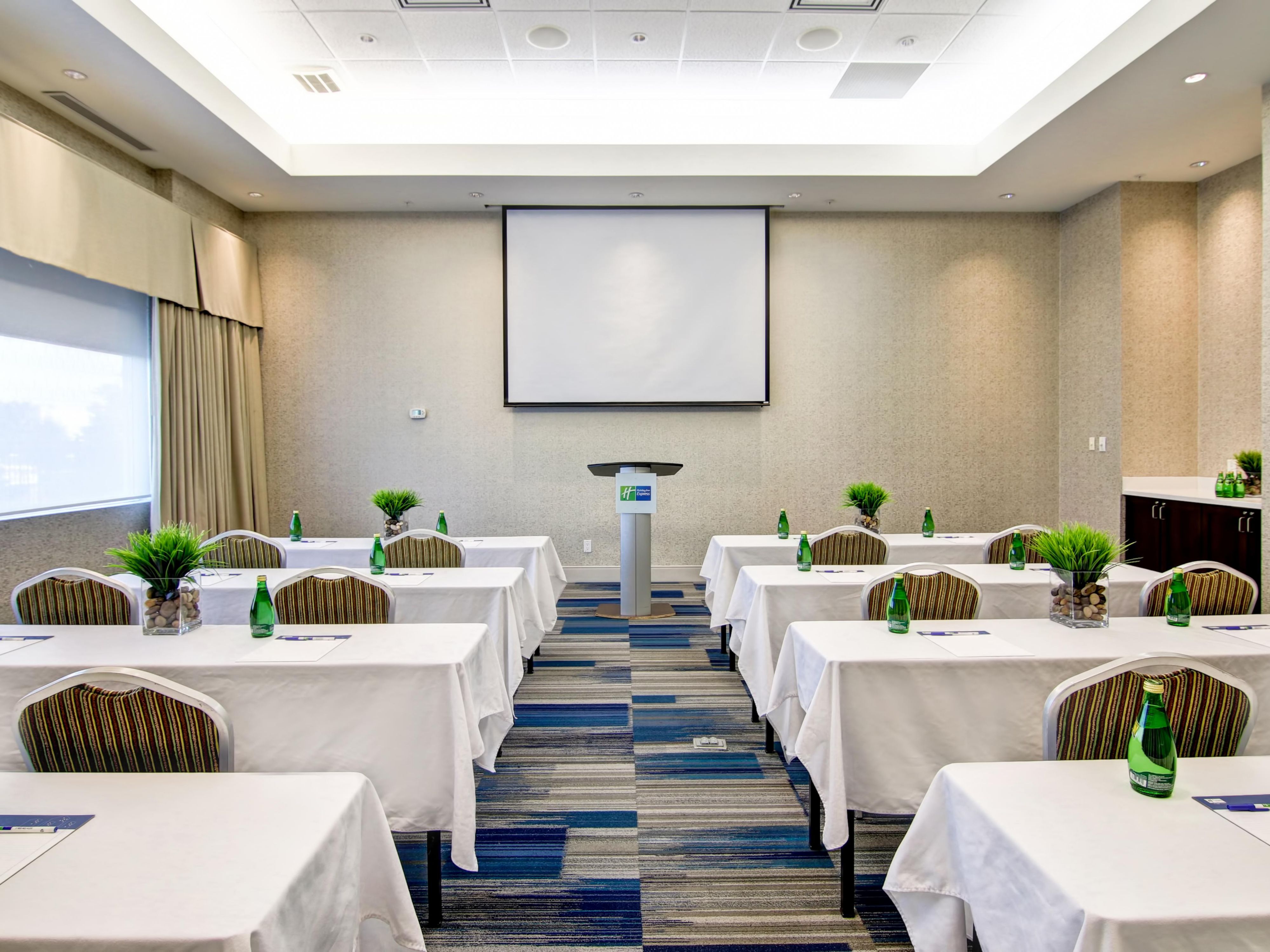 Host your meetings in our newly renovated modern and contemporary meeting space. 