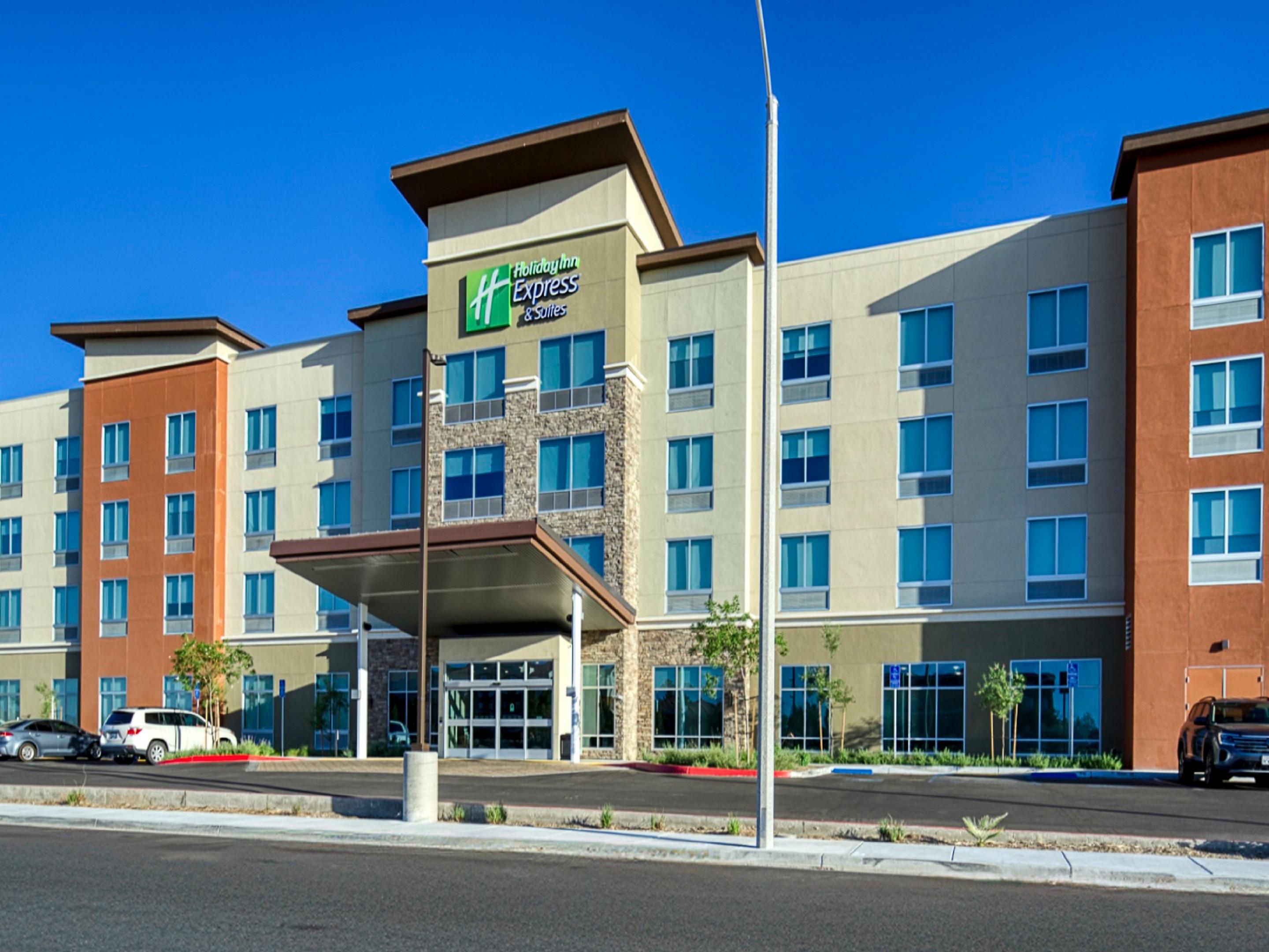 Welcome to the Holiday Inn Express Ridgecrest-China Lake.