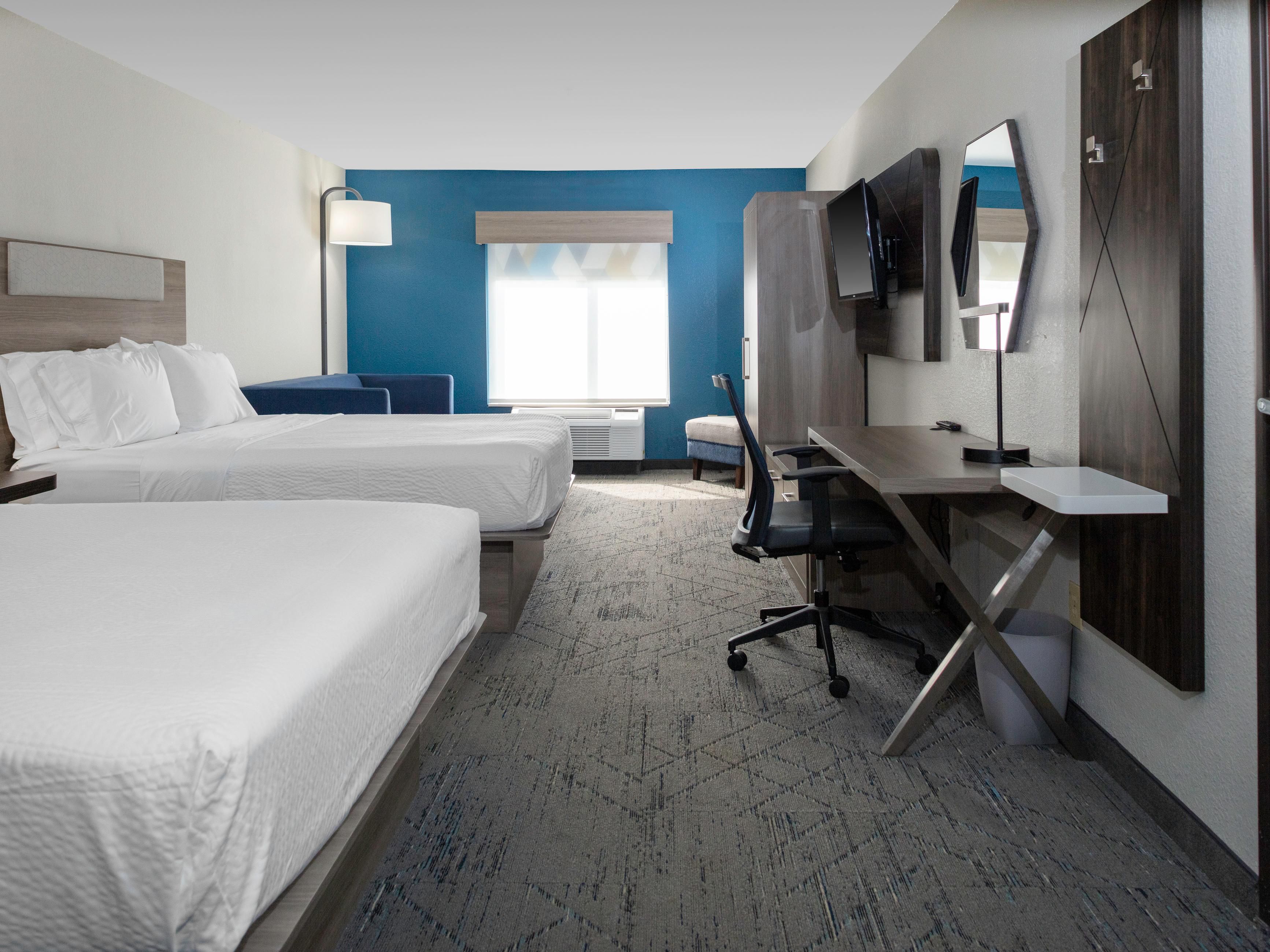 Queen Bed Guest Room