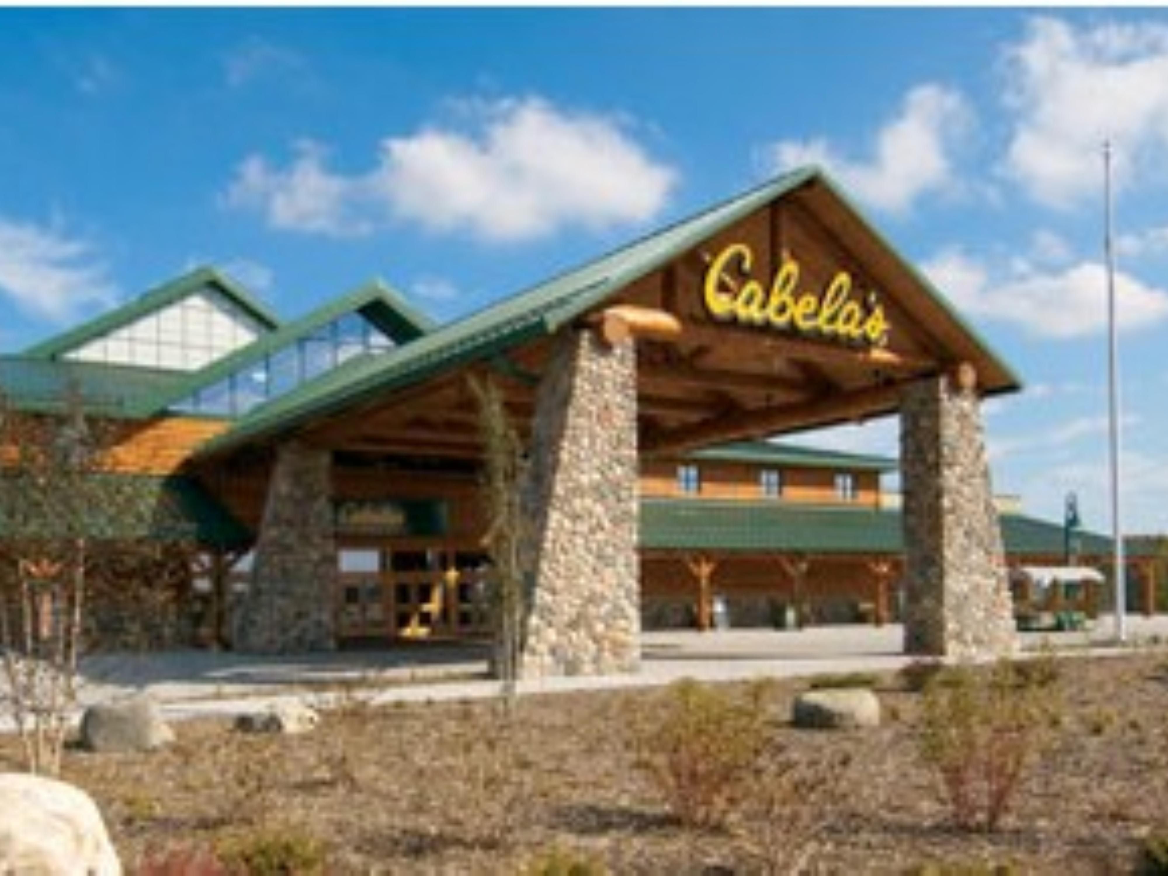 The Holiday Inn Express and Suites Rogers is conveniently located near Cabela's. Enjoy a day of shopping and the Cabela's Experience with our special Cabela's package. 