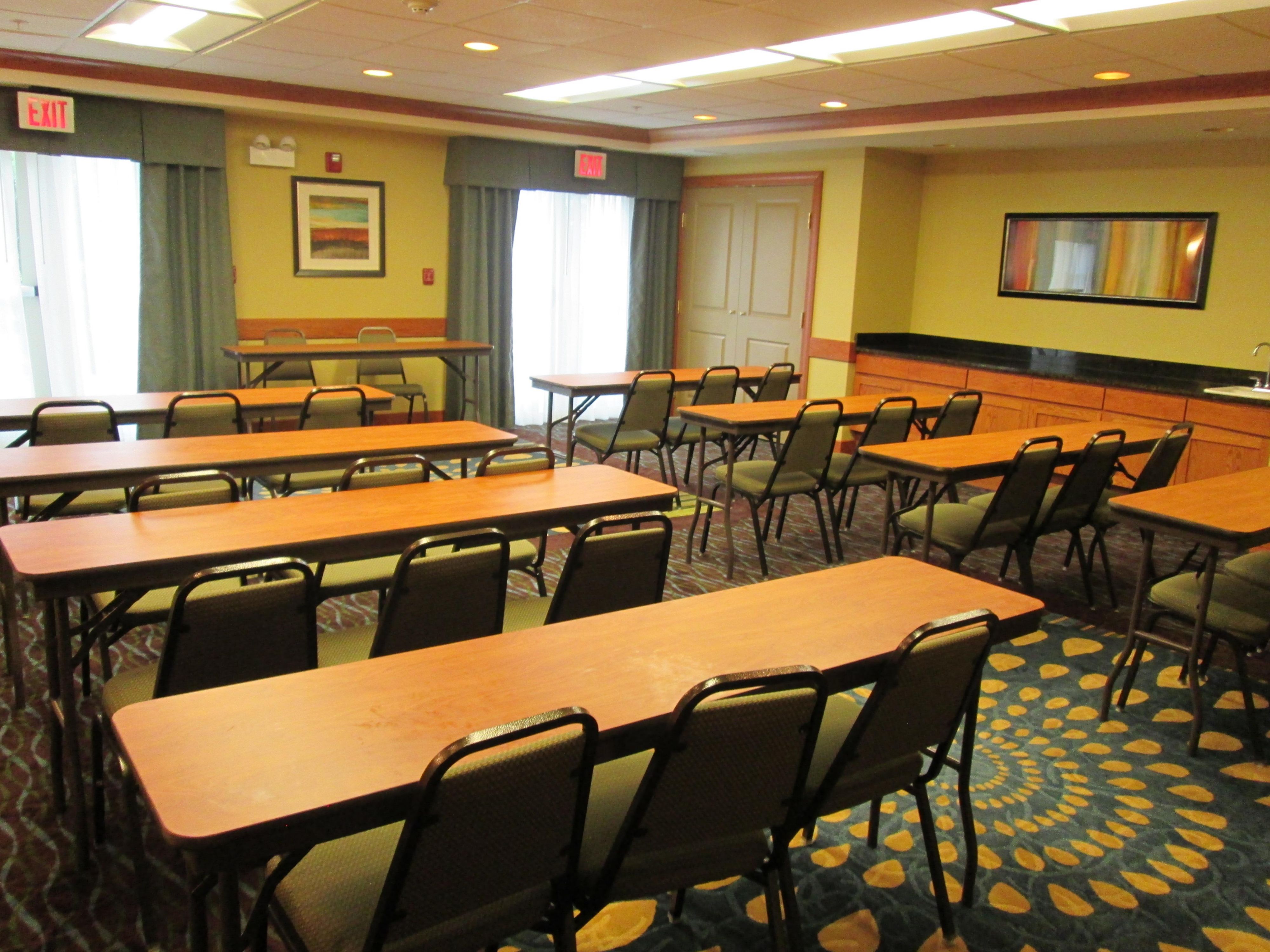 We offer meeting space that can accommodate up to 25 people for corporate and social events.