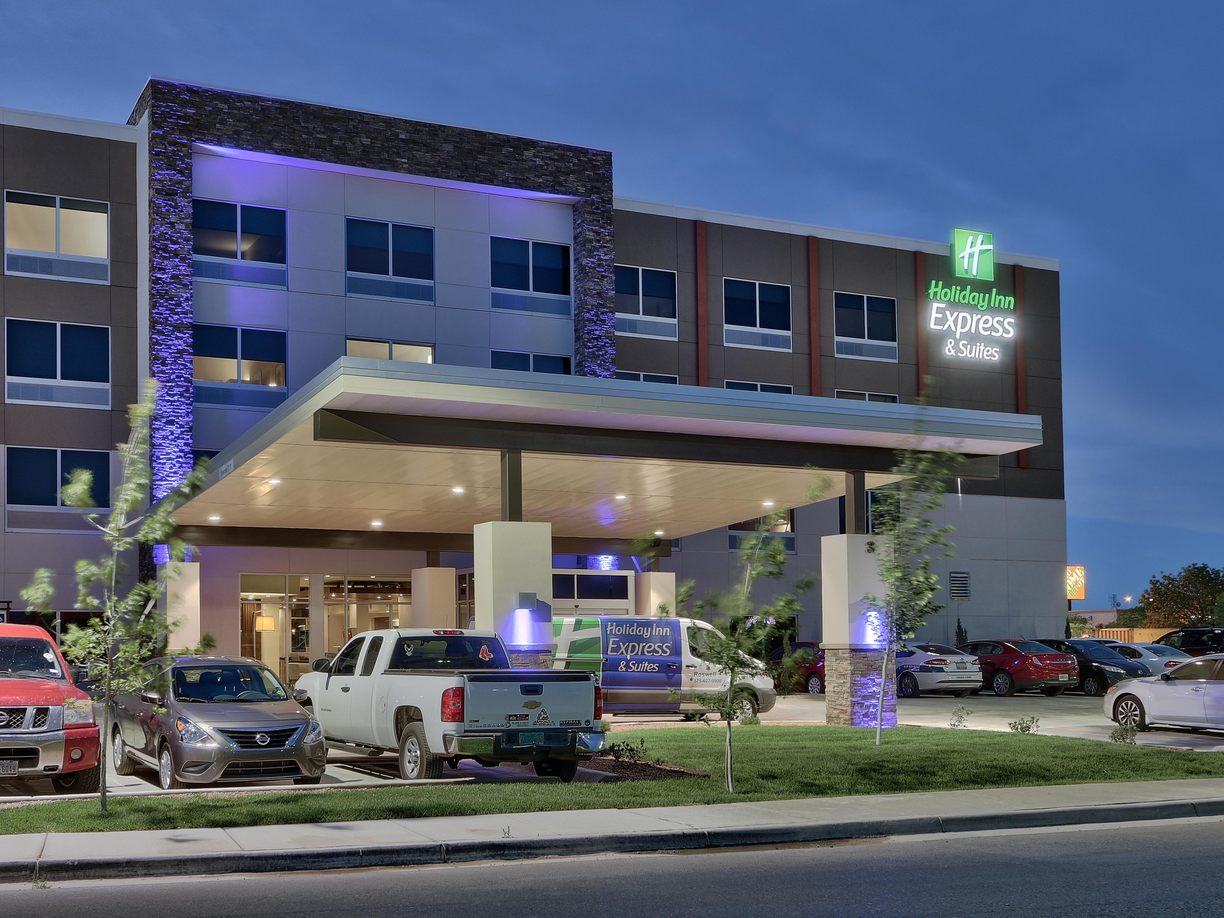 Hotel Exterior near Roswell Museum & Art Center