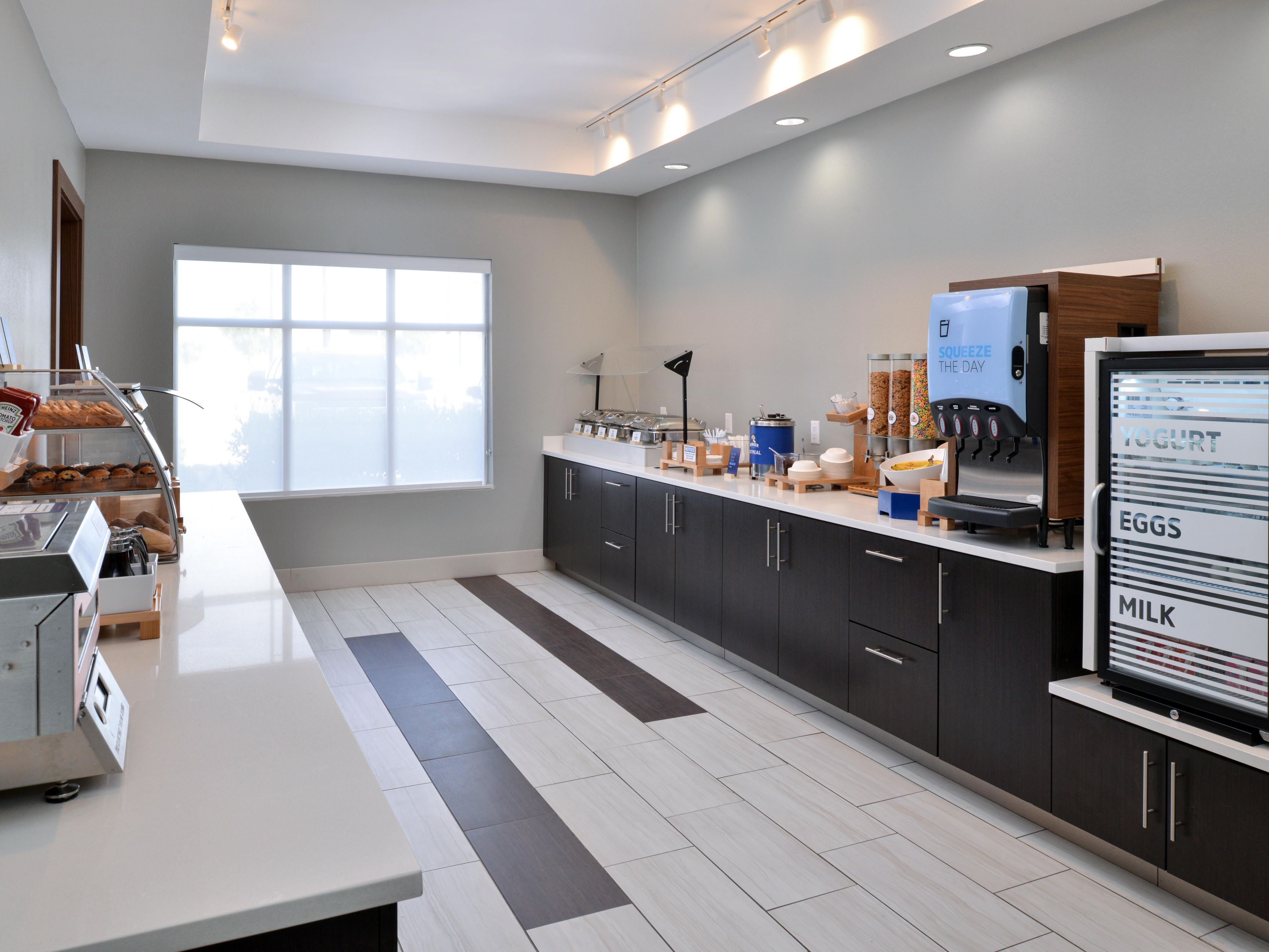 Enjoy a variety of tempting options each morning, from fluffy pancakes and crispy bacon to fresh fruit and savory omelets. Start your day deliciously!