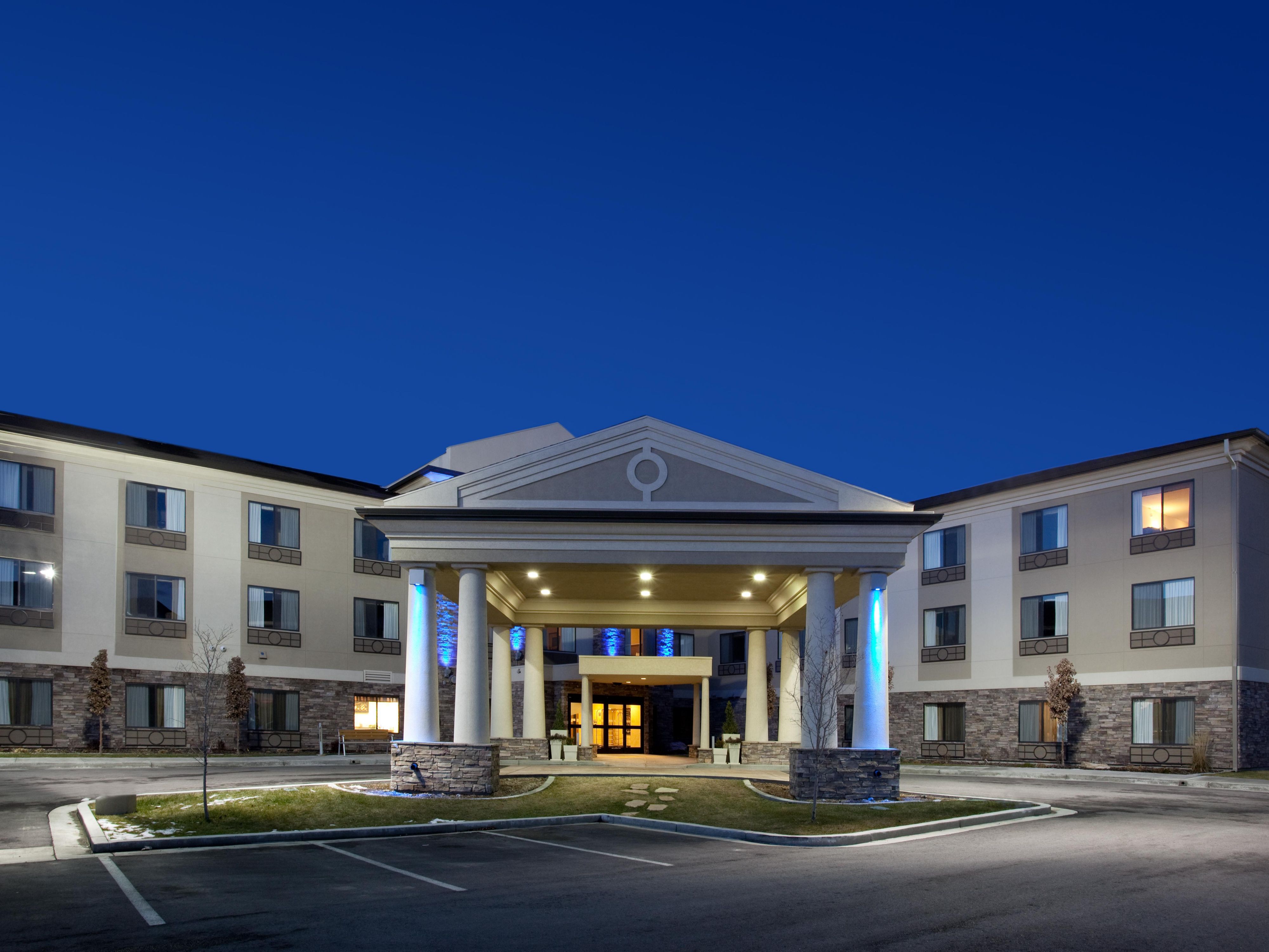 Welcome to Holiday Inn Express & Suites Salt Lake City AirportEast