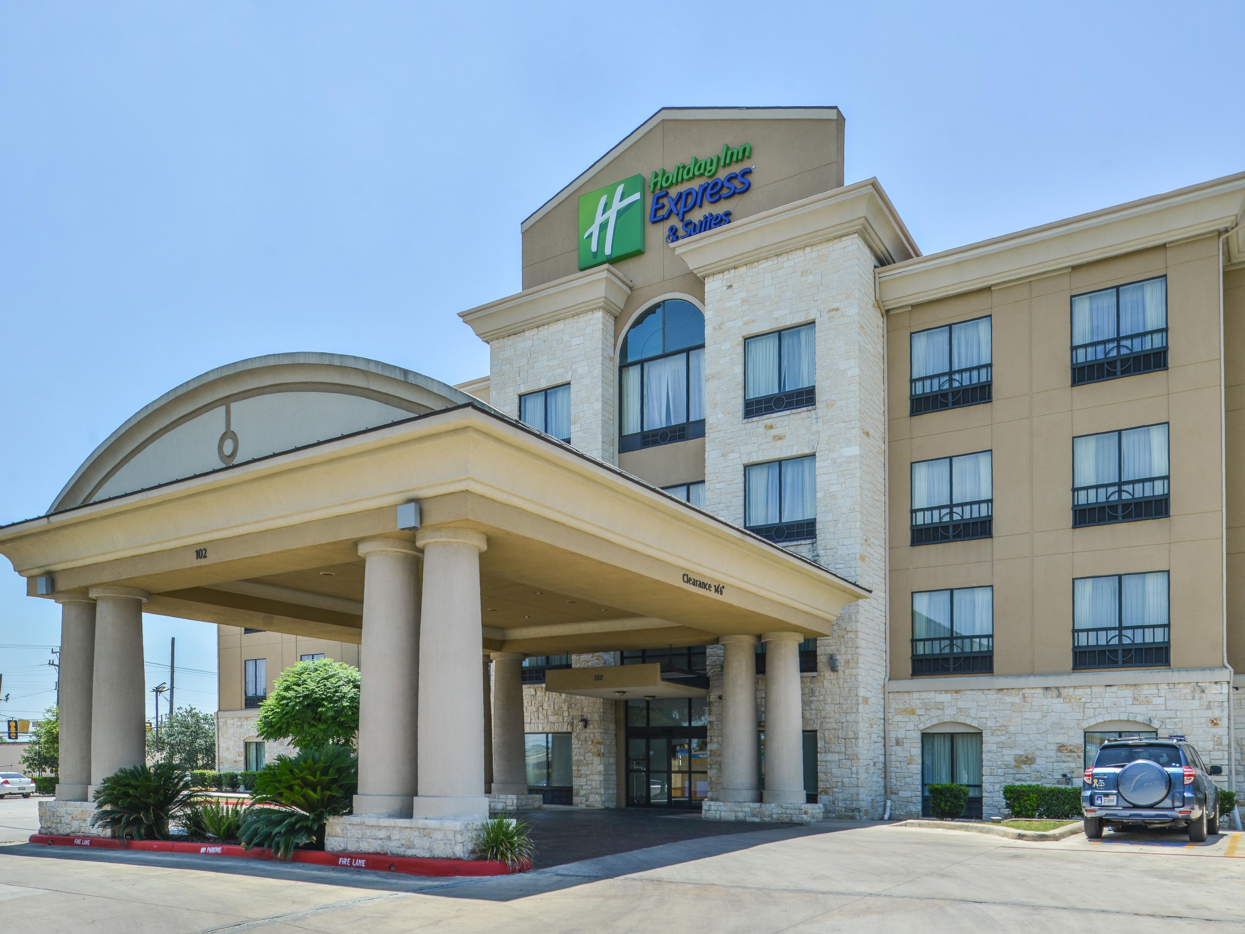 Holiday Inn Express & Suites NW Medical Center