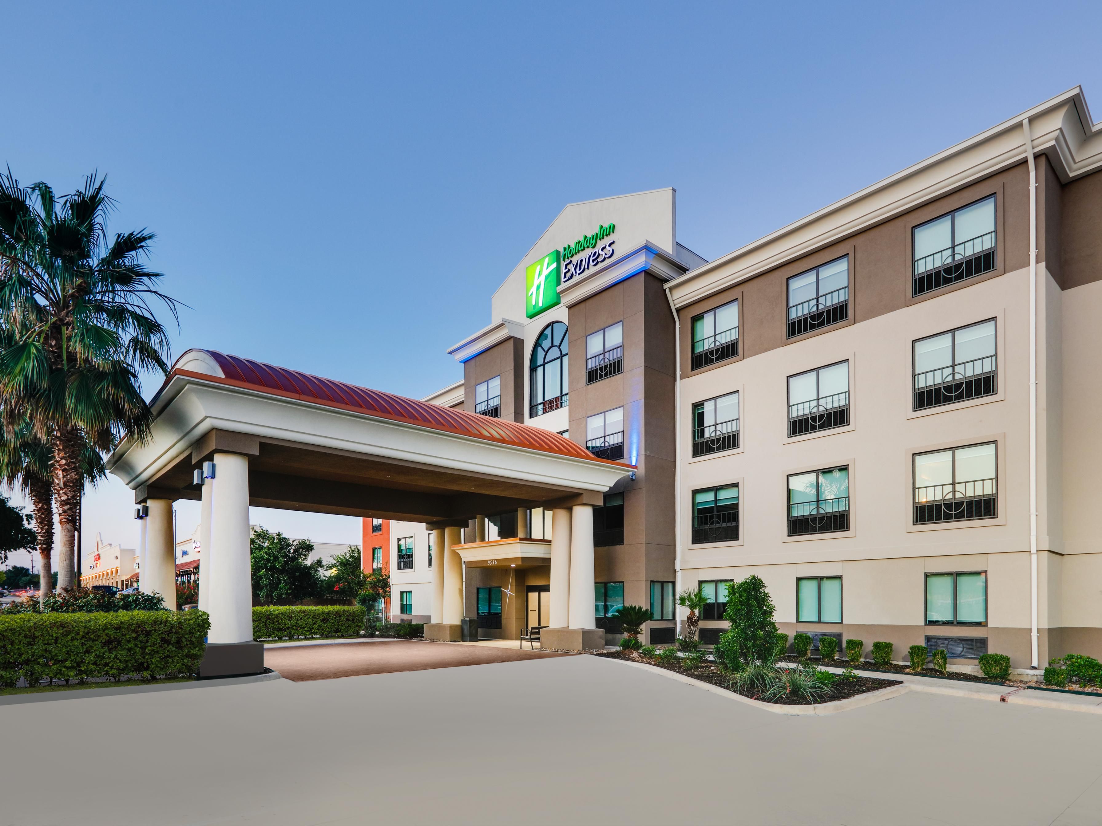 Welcome to Holiday Inn Express & Suites San Antonio NW!