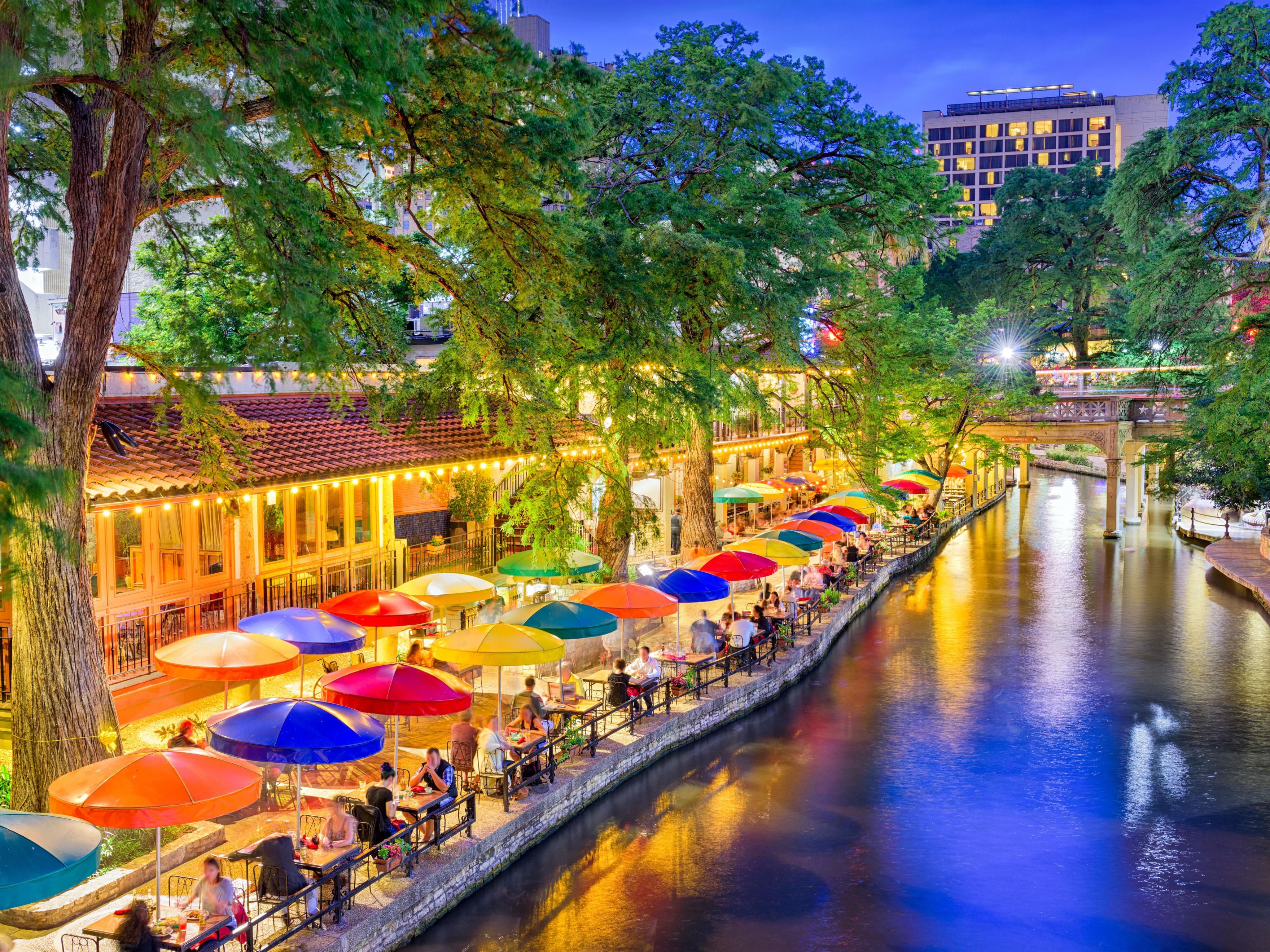 Enjoy the vibrant San Antonio Riverwalk, featuring picturesque pathways with shops and restaurants for leisurely strolls. Shop at the River Center Mall, offering diverse retail and dining options. Visit the historic Pearl Brewery, known for its trendy market and culinary delights.