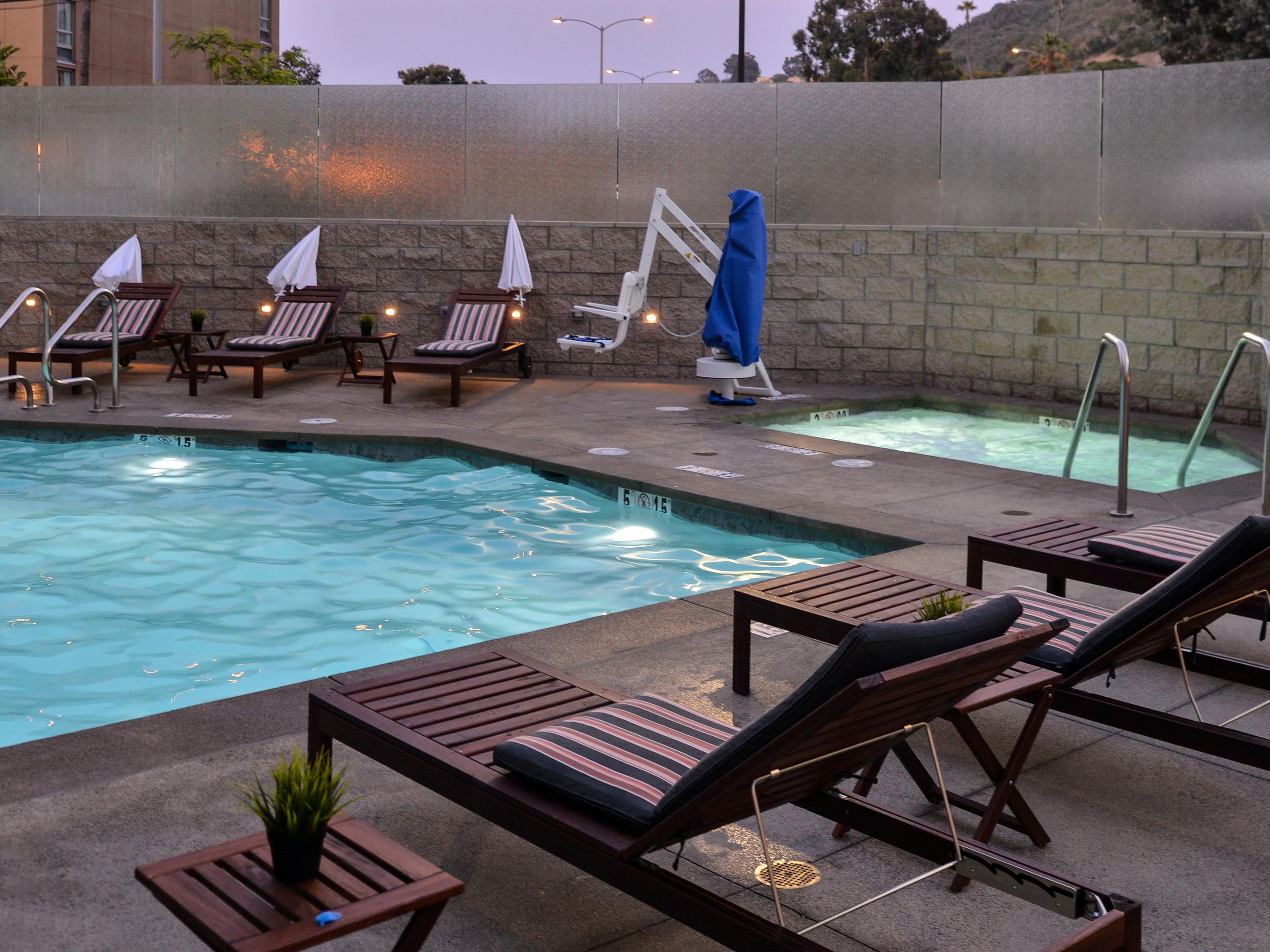 The Outdoor jacuzzi is a perfect place to relax after PETCO park
