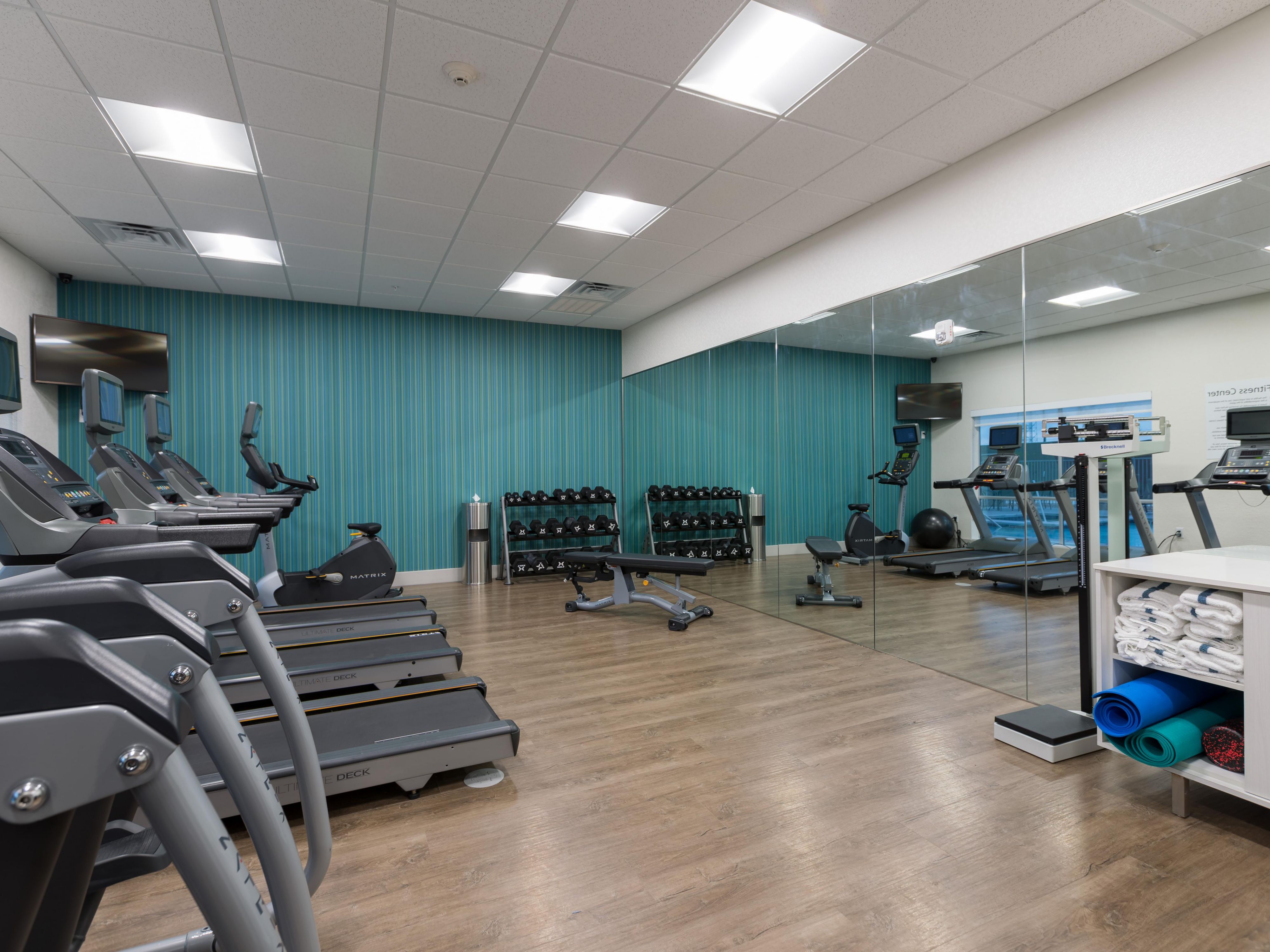 Maintaining your routine while traveling is important, especially when you’re short on time and on the go. We get it. The right workout—right when you want it—helps you stay focused, energized and on top of your game. So, recharge and feel ready for anything with our outdoor swimming pool or our Fitness Center. Located on the 2nd floor.