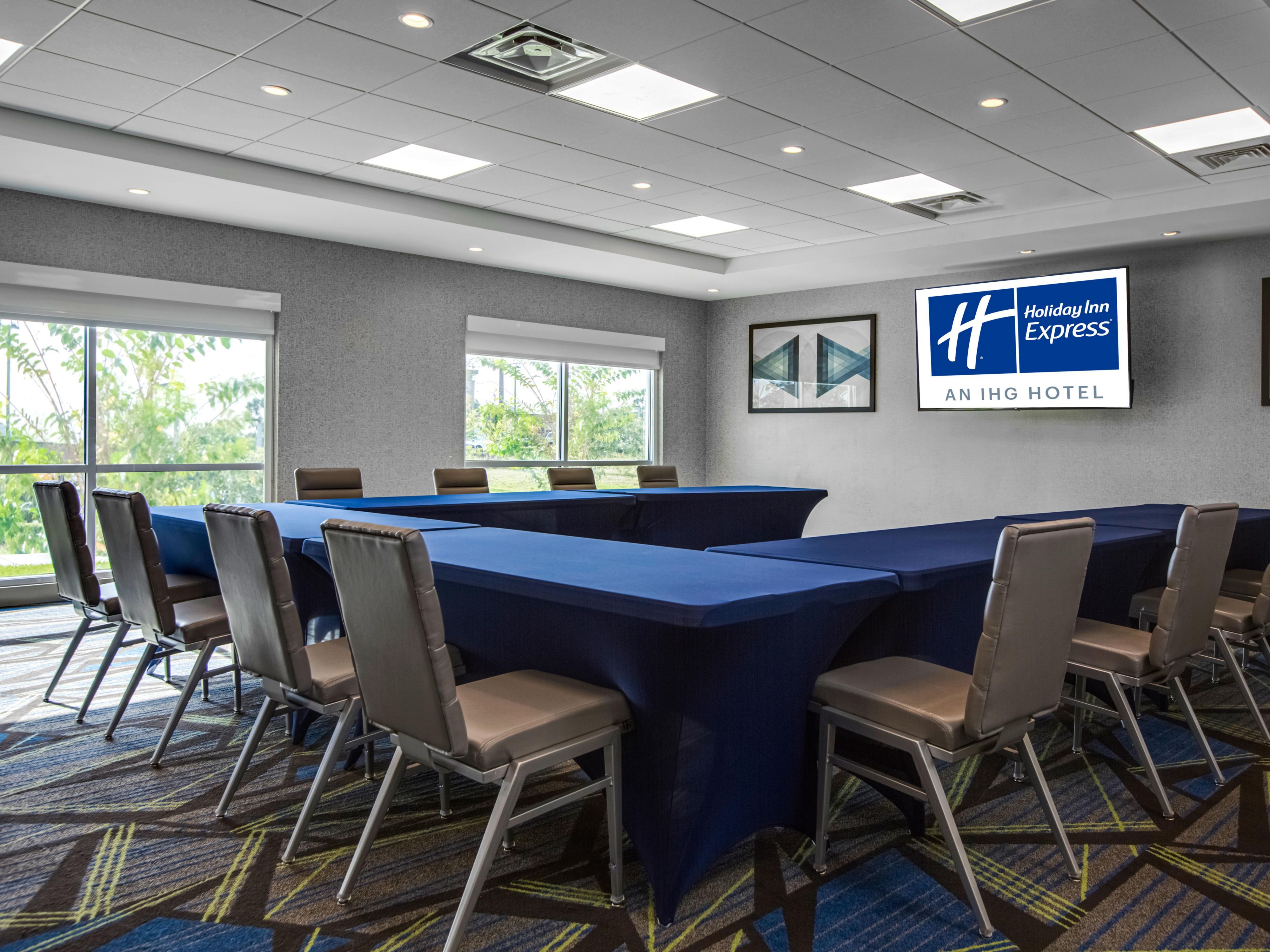 With over 1500 square feet of flexible space, the Holiday Inn Express & Suites Sanford - Lake Mary is the perfect space for your next intimate event or meeting. Spaces come equipped with everything needed to make your meeting or event successful including custom setup, projectors, TVs, whiteboards, flip charts and more. 
