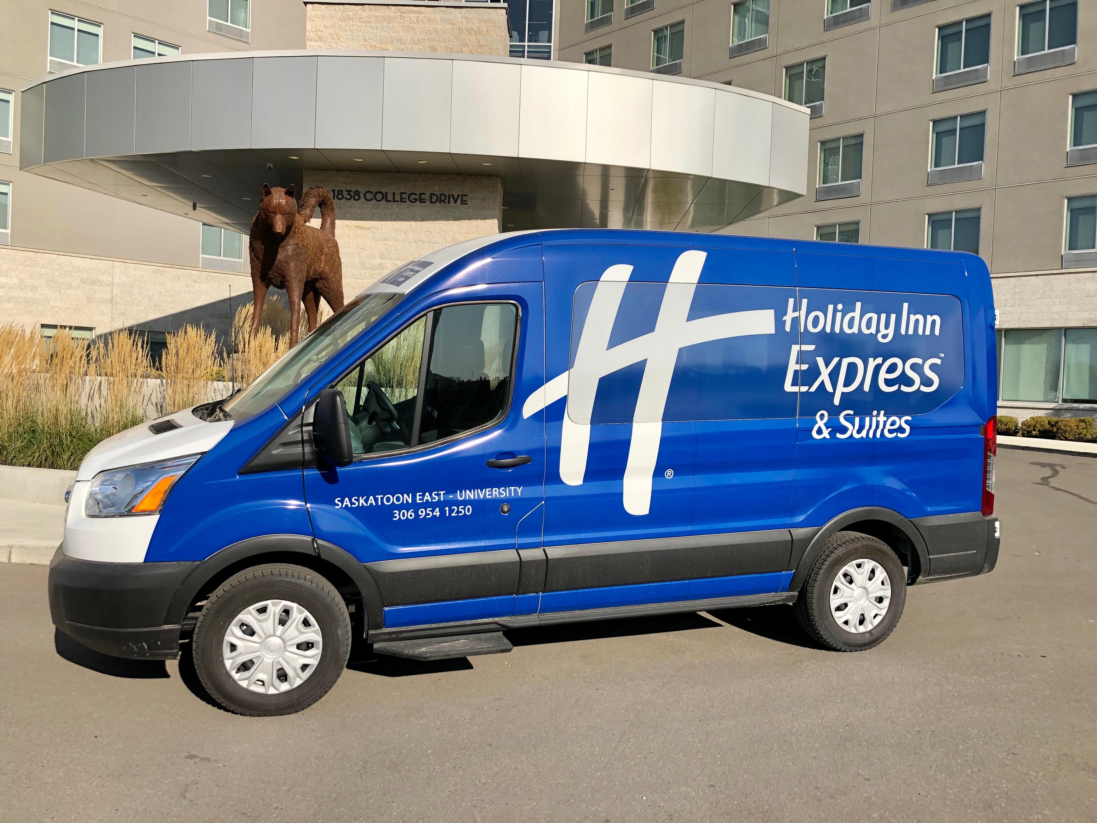 Our Free hotel shuttle services the campus of the University of Saskatchewan including: Royal University Hospital, Jim Pattison Children's Hospital, Saskatoon Cancer Centre, Canadian Light Source, Innovation Place, VIDO-InterVac, Saskatoon Field House and Merlis Belsher Place. Shuttle runs 7 days a week, 7:15 am to 9:00 pm.