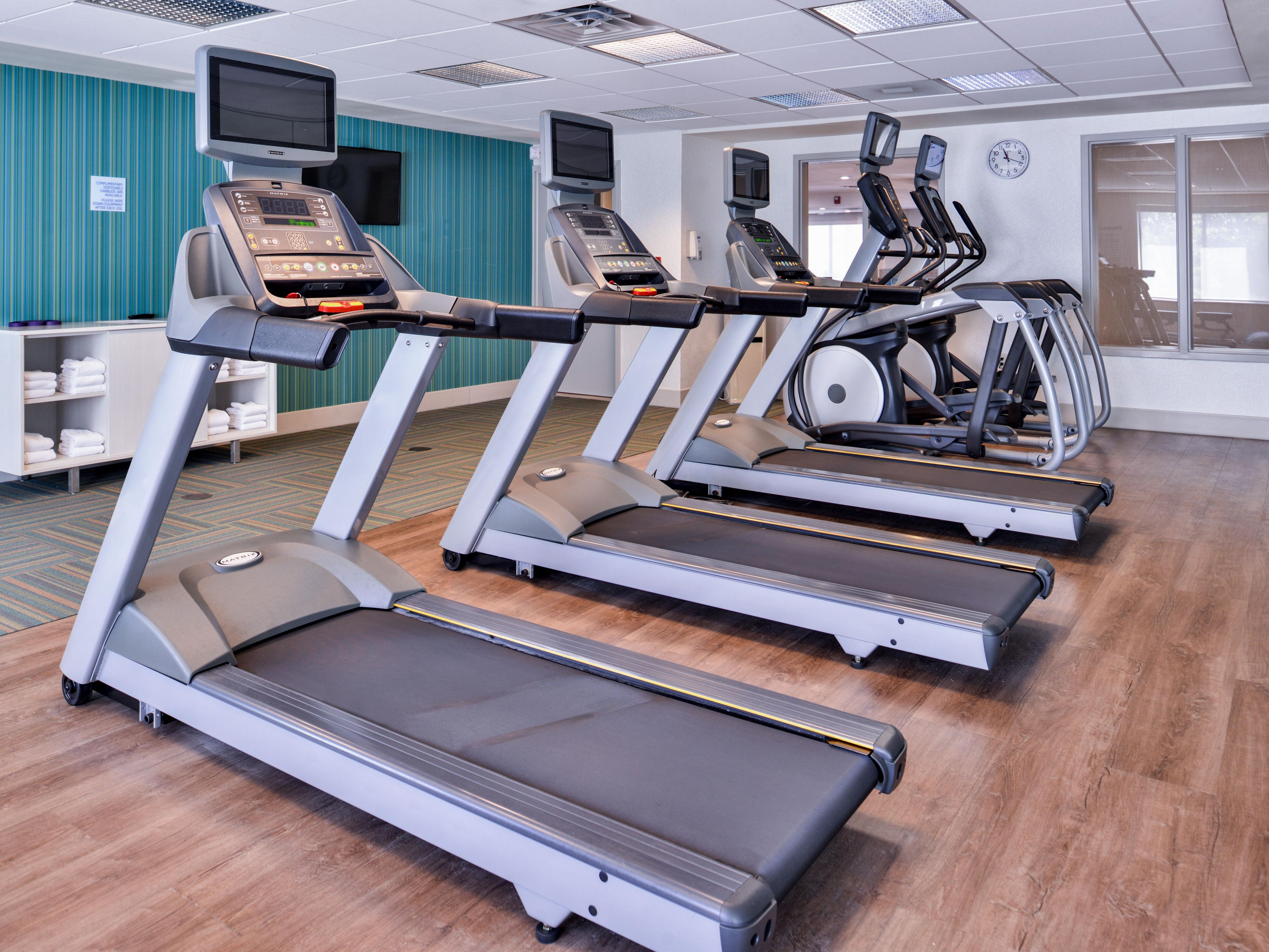 Explore amenities designed for comfort and convenience at our hotel near Natural Bridge Caverns. Start your day with a free breakfast buffet, stay active in our 24-hour Fitness Center, and unwind in our outdoor pool. Take advantage of free parking and free Wi-Fi throughout your stay.
