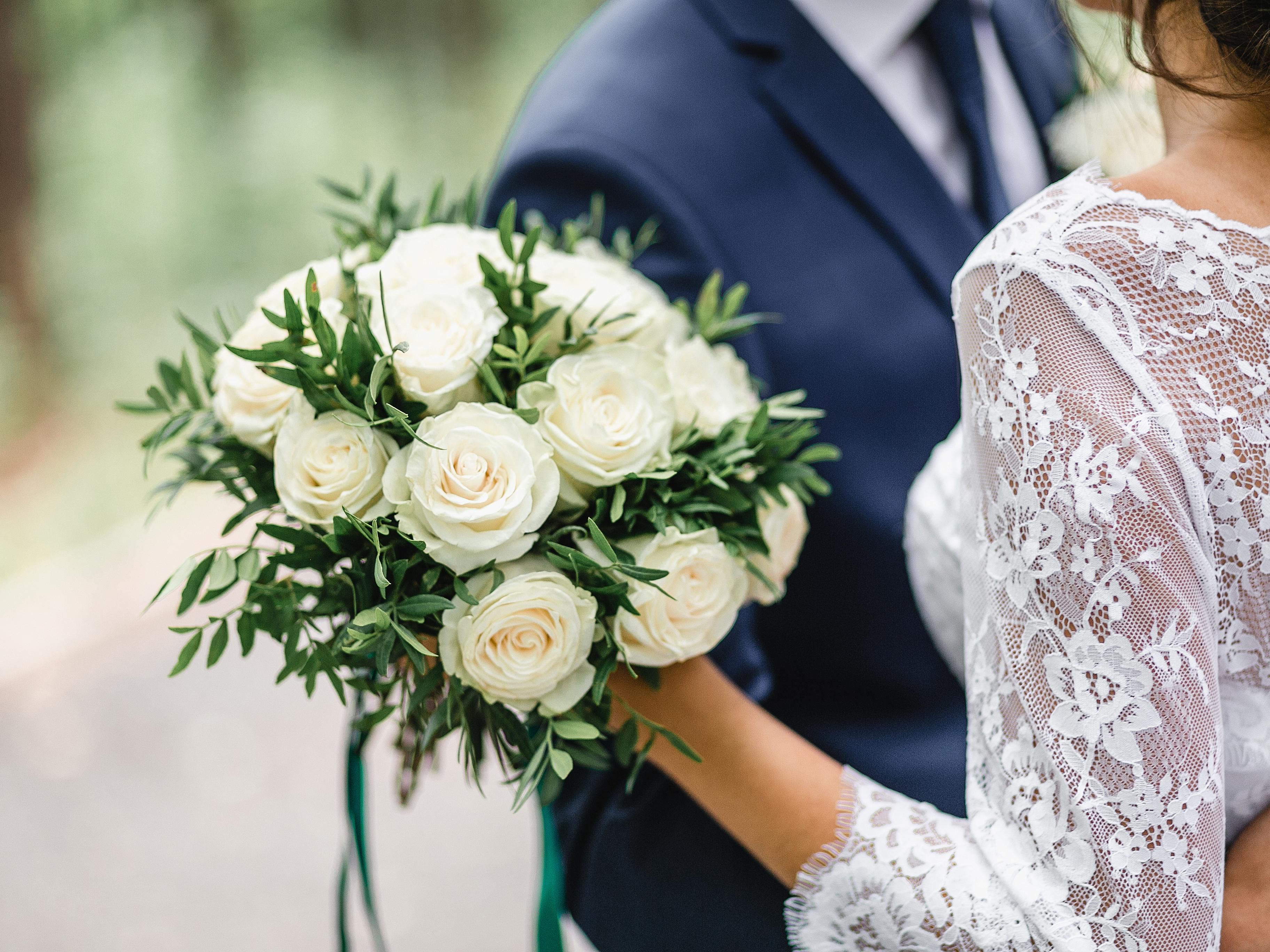 No matter what beautiful wedding venue you have selected for your wedding ceremony and reception, our location is ideal for your overnight guests. Plus, we offer a special discount for your wedding group. Contact us to learn more about the block process, suites and more.