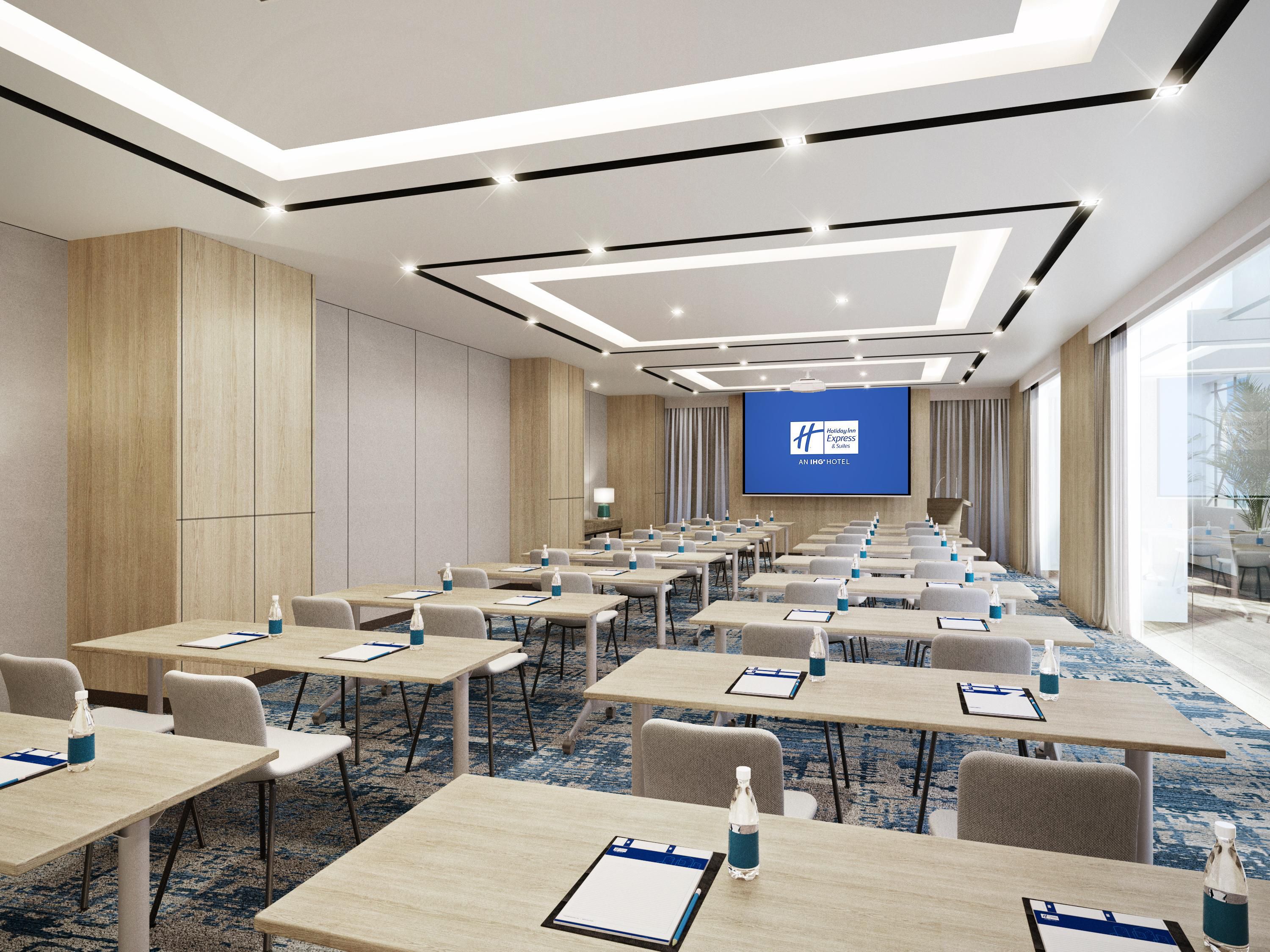 Elevate your Singapore events with our stylish meeting and event spaces, featuring a total of 520 sqm. The Lime meeting room provides 111 sqm of space, while the sophisticated Sugarcane Ballroom, spanning 400 sqm, can host up to 200 guests. With abundant natural light, city views, and balcony access, our venues bring your vision to life.