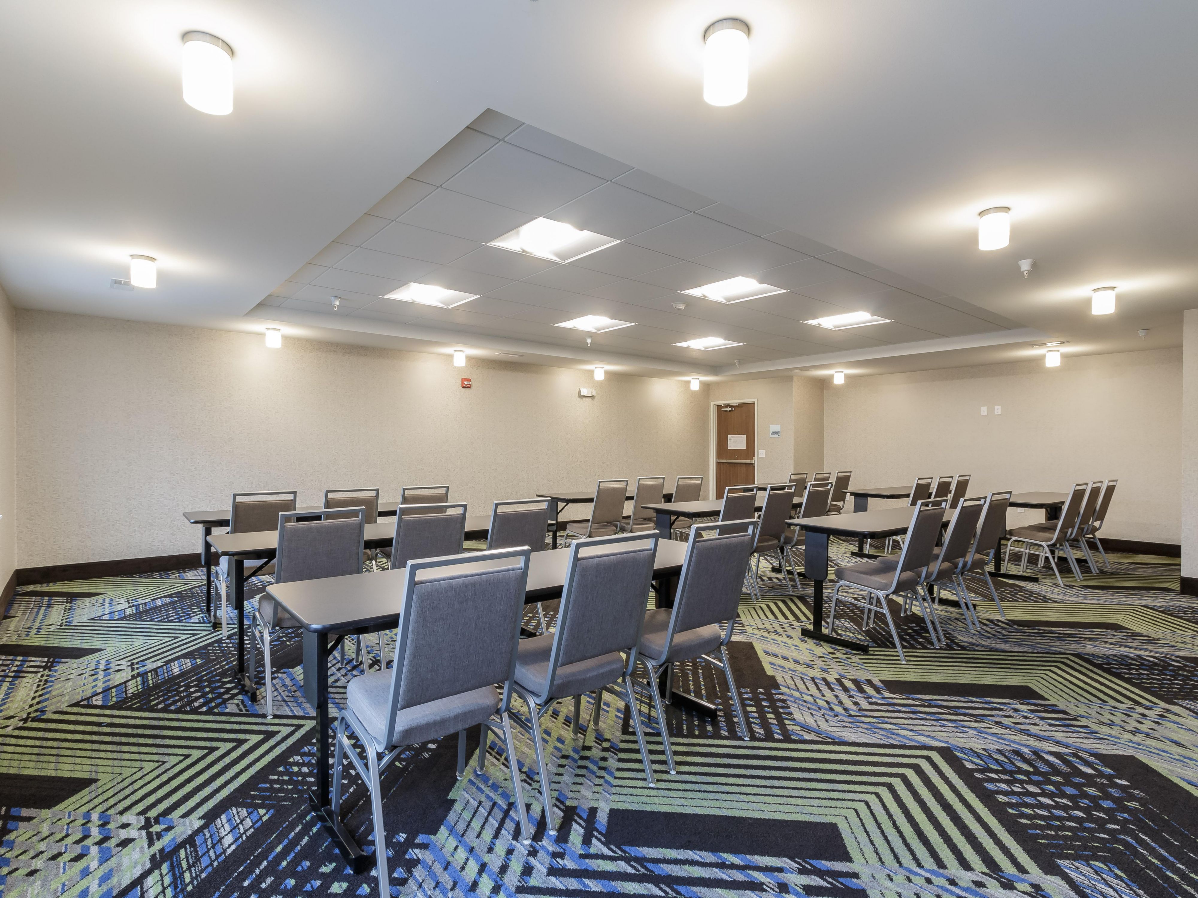 Bring your group to the Holiday Inn Express! We can accommodate up to 50 people theatre style. For questions or to book by phone: 1-574-2911040 or by email: Tawn Burnley at tburnley@jskhospitality.com.