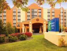 Holiday Inn Express & Suites South Portland in Portland, Maine