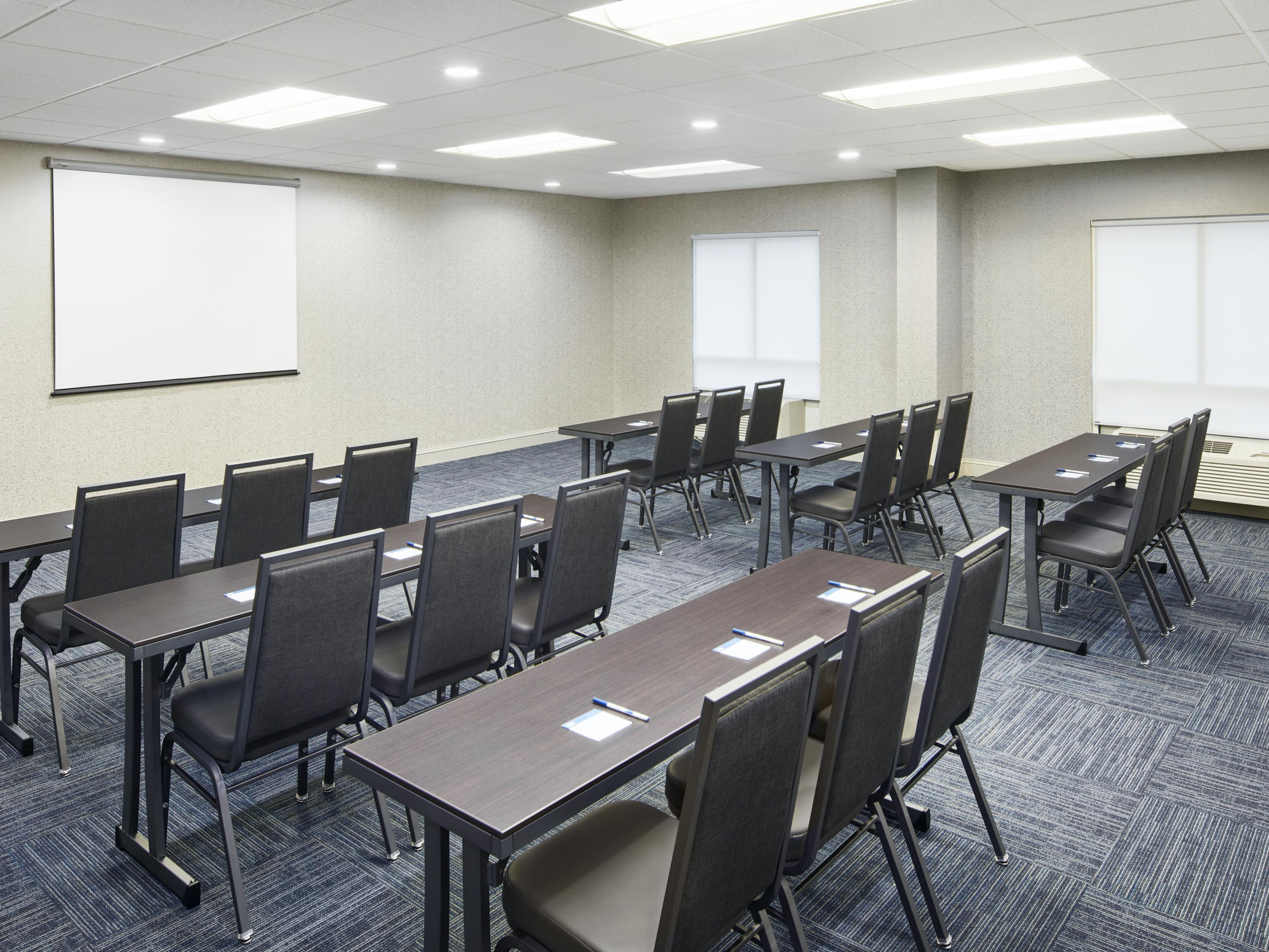 Over 795 SF of meeting space. Own catering welcome. Contact Hotel directly for pricing and capacity guidelines.