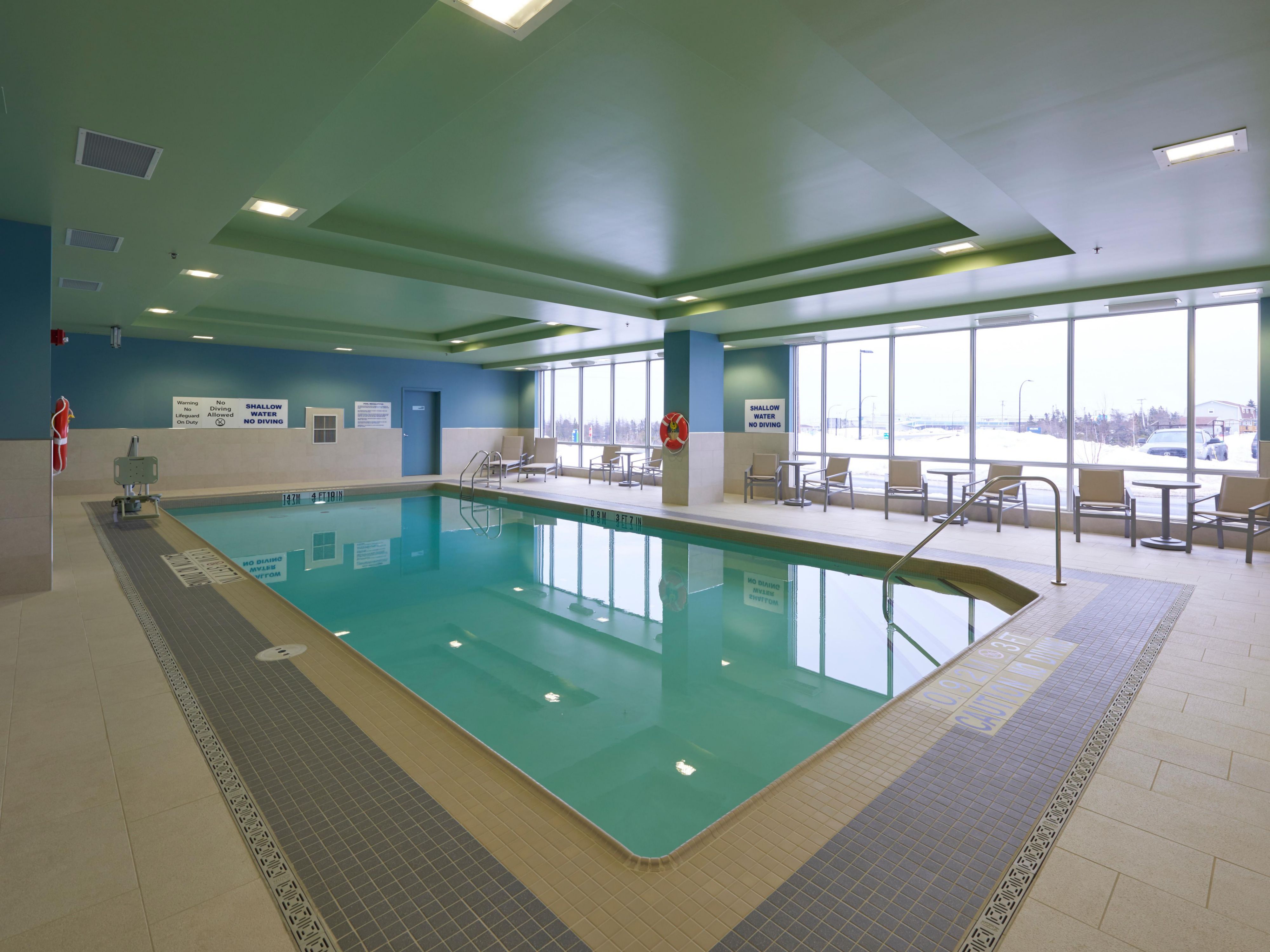 Holiday Inn Express & Suites St. John's Airport - Indoor Pool