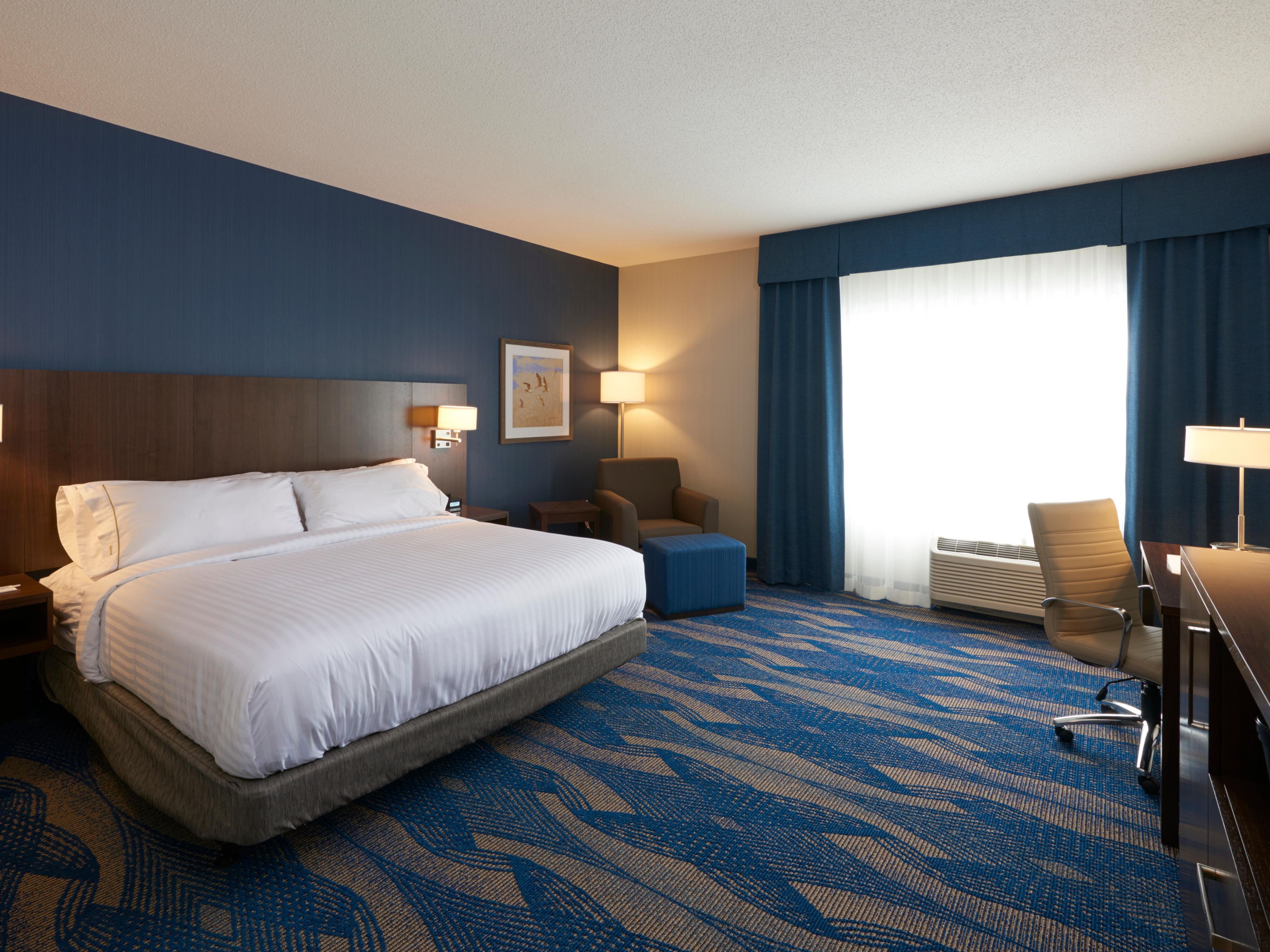 Holiday Inn Express & Suites St. John's Airport - King Guest Room