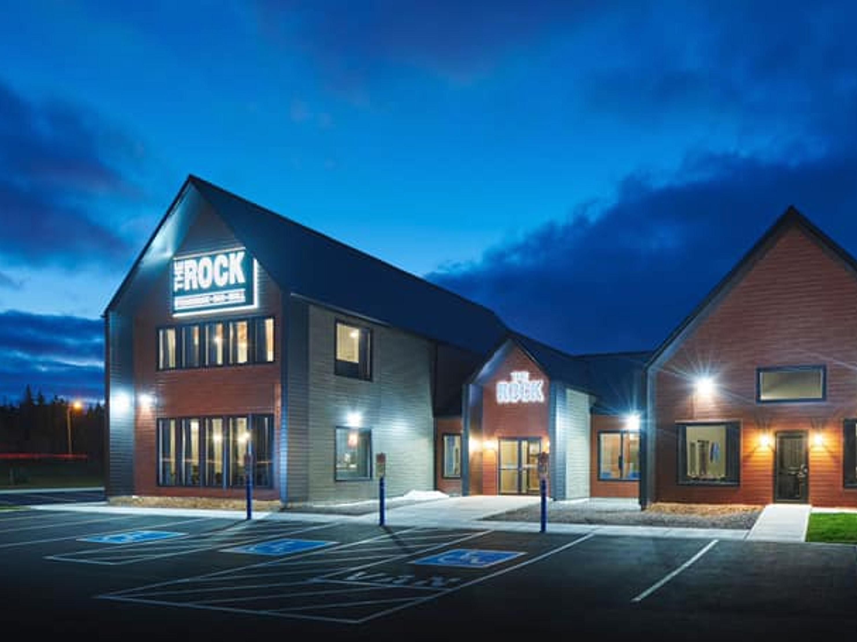 THE ROCK brings you steakhouse dining with top quality ingredients and a true steakhouse experience. 100% locally owned and operated, with an exceptional menu, great staff and décor to match, THE ROCK will be your NEW go to spot for a night out.