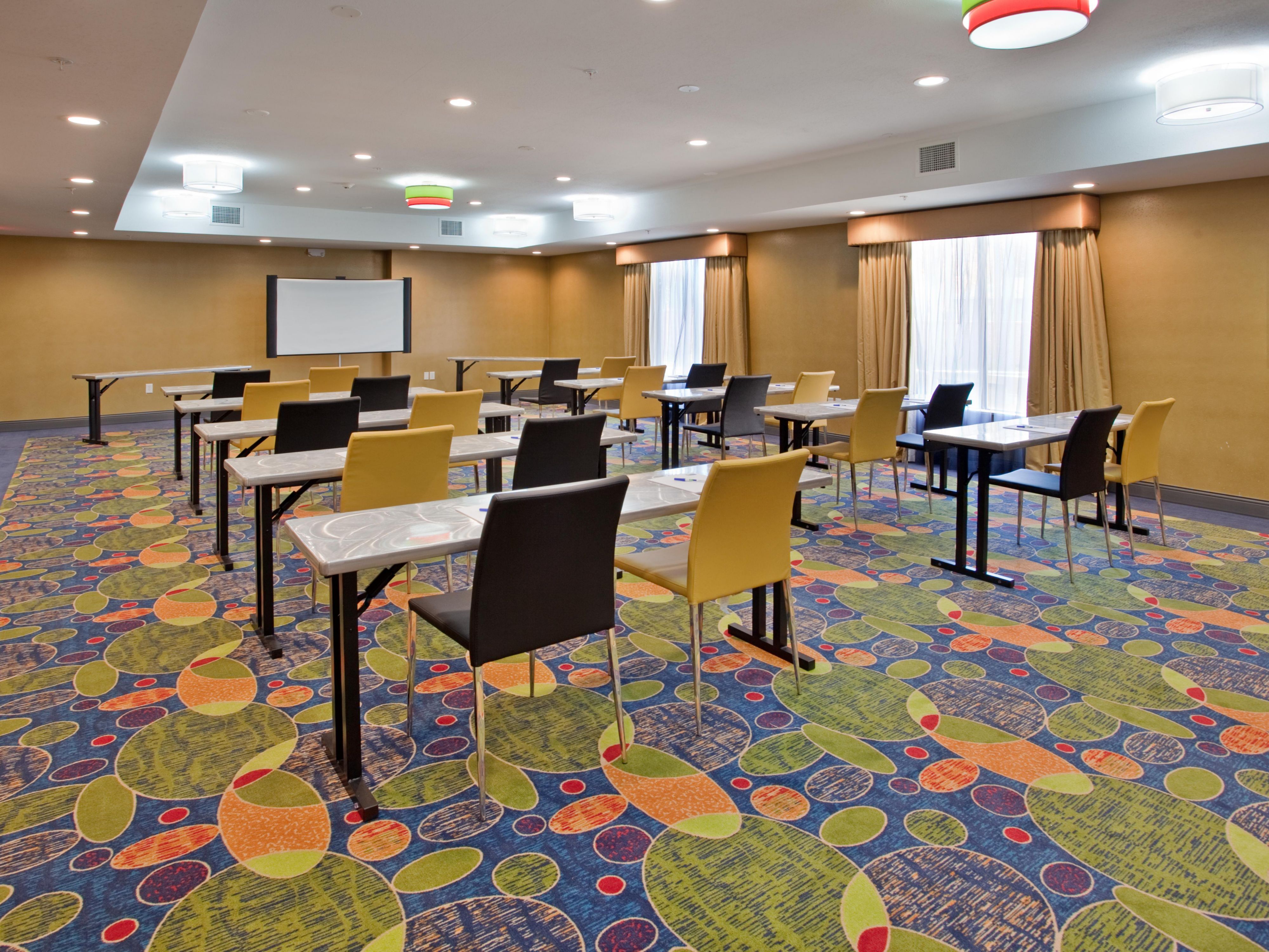 Host your next event in our versatile meeting rooms, featuring modern amenities, convenient audio and visual equipment, and complimentary Wi-Fi. Our flexible spaces are ideal for business meetings and social gatherings, comfortably accommodating up to 60 guests. Contact us today for availability and booking rates!