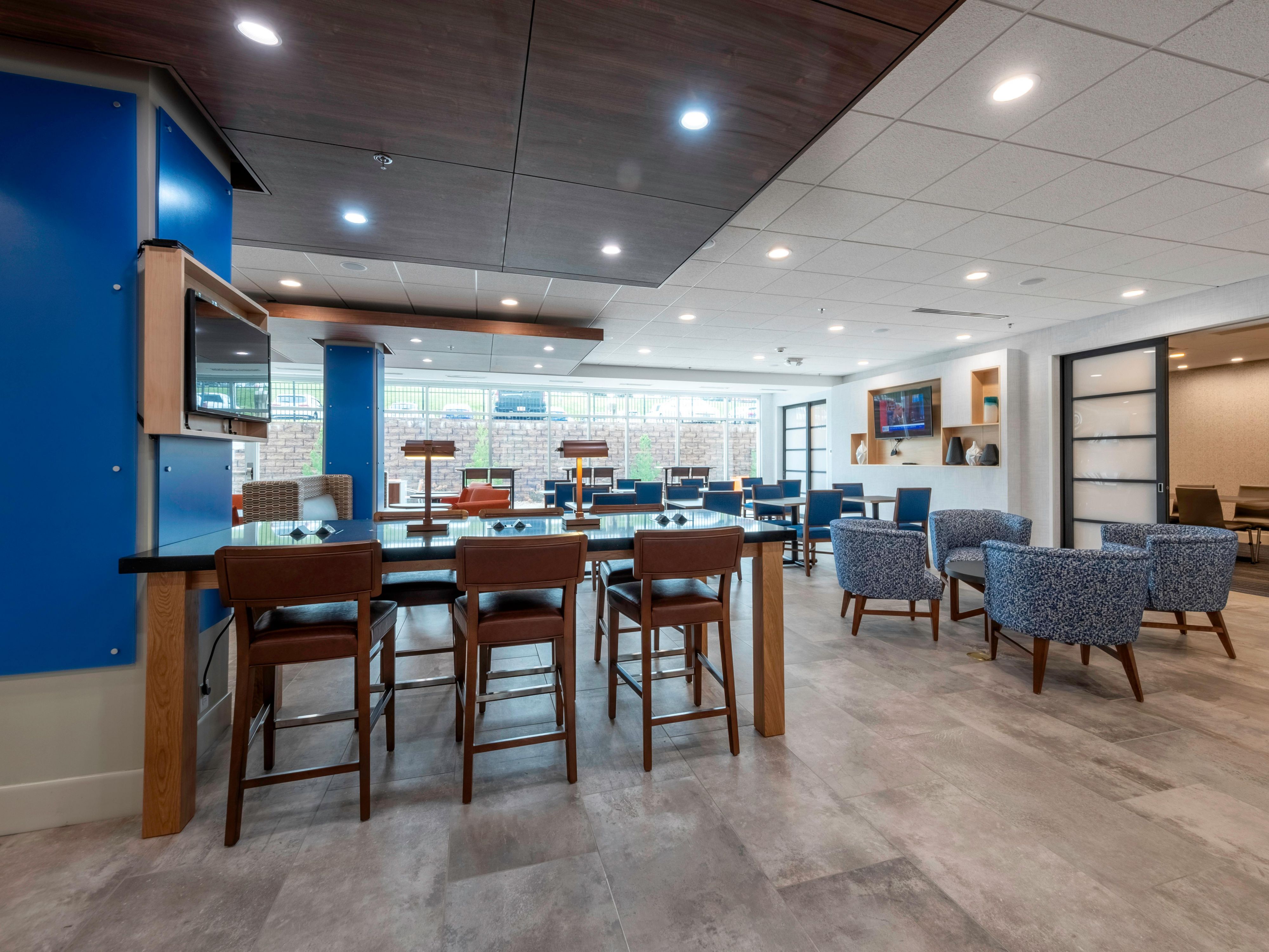 Keep the party together.  Easily reserve room blocks for your wedding guests in the Staunton area.