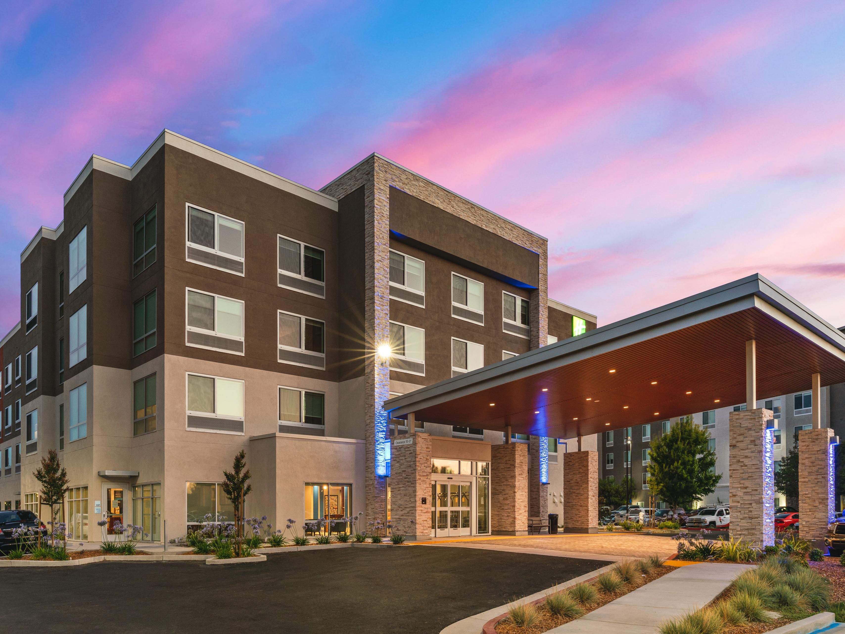 A restful stay awaits you at the Holiday Inn Express Suisun City.