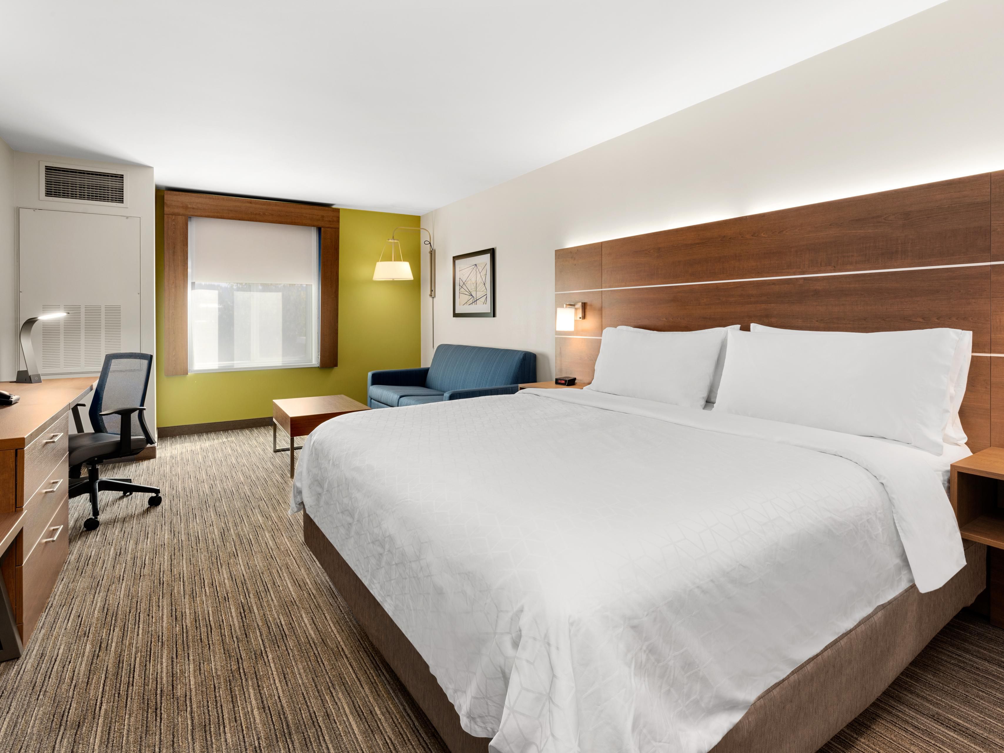 1 Bed Suite Nonsmoking 