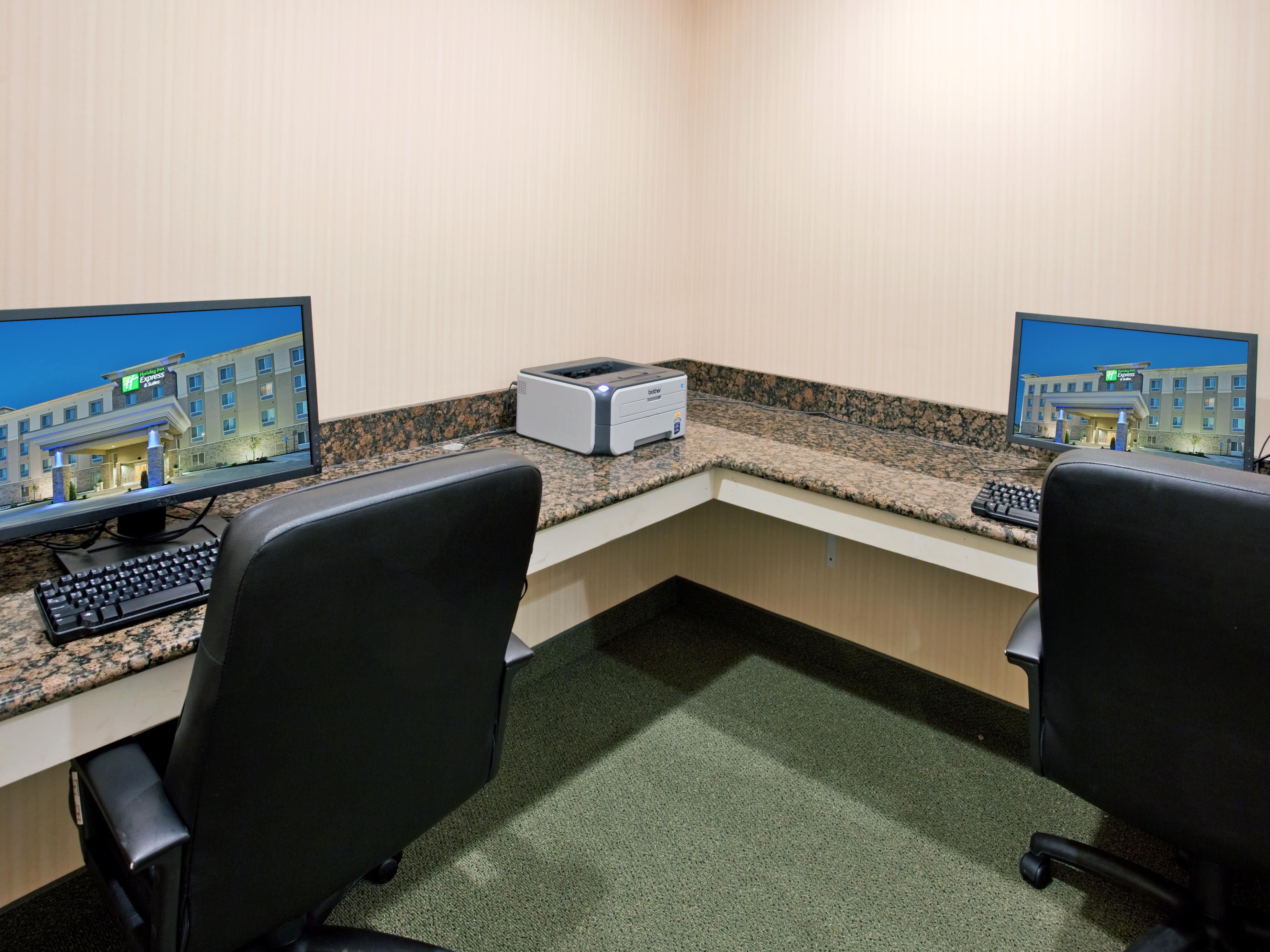 Perfect for corporate guests, our 24-hour Business Center features computers, printers, and free high-speed Wi-Fi. Whether you're preparing a presentation, printing documents, or checking email, you’ll find a professional and efficient setup ready when you are.