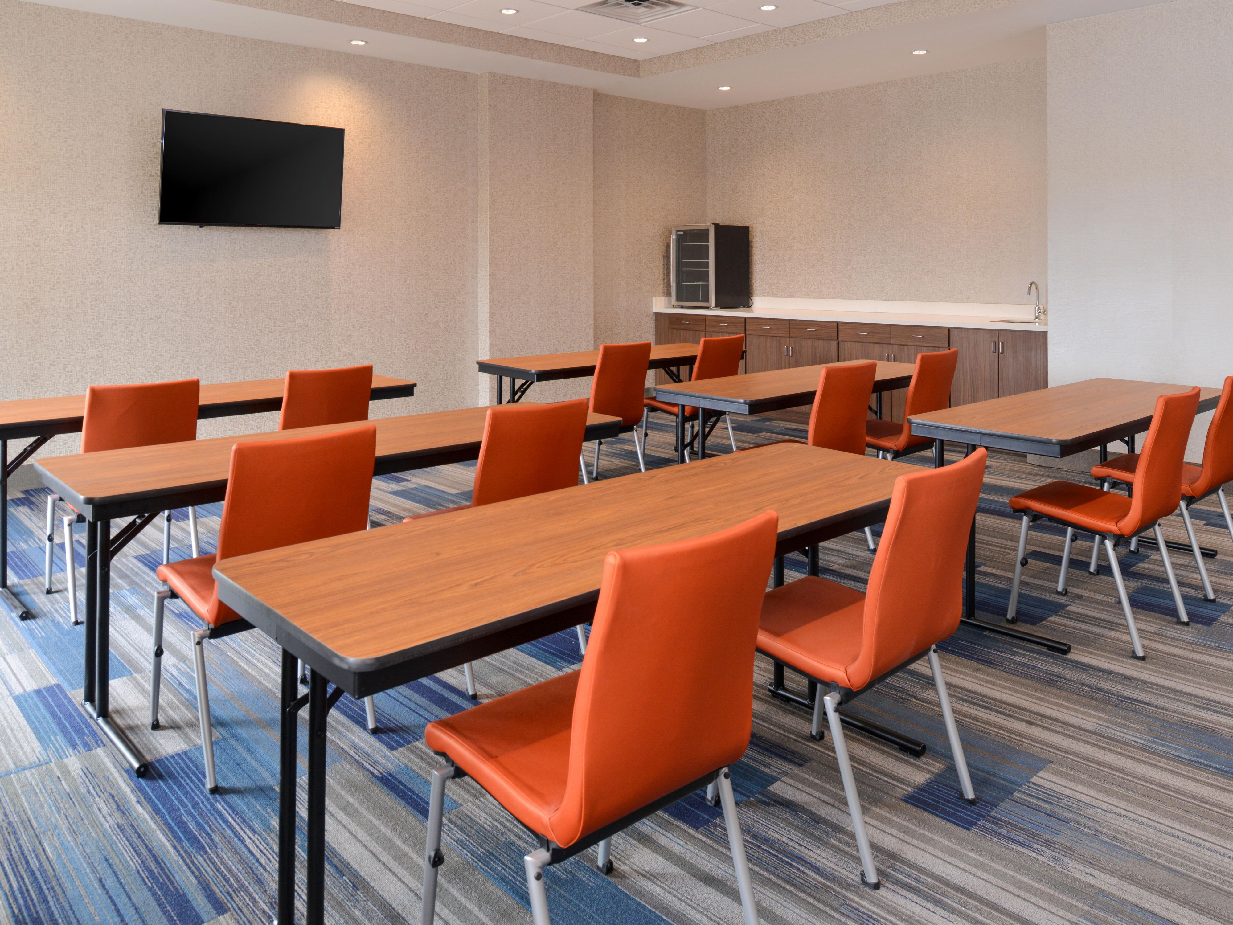 Our Trinity hotel is great for business travelers with smart amenities such as free Wi-Fi throughout the hotel, business center, and event space for rental. Our leisure guests will value our proximity to miles of beaches, Fox Hollow Golf Club and Restaurant, Old McMicky's Farm and Silver Dollar Shooters Club.