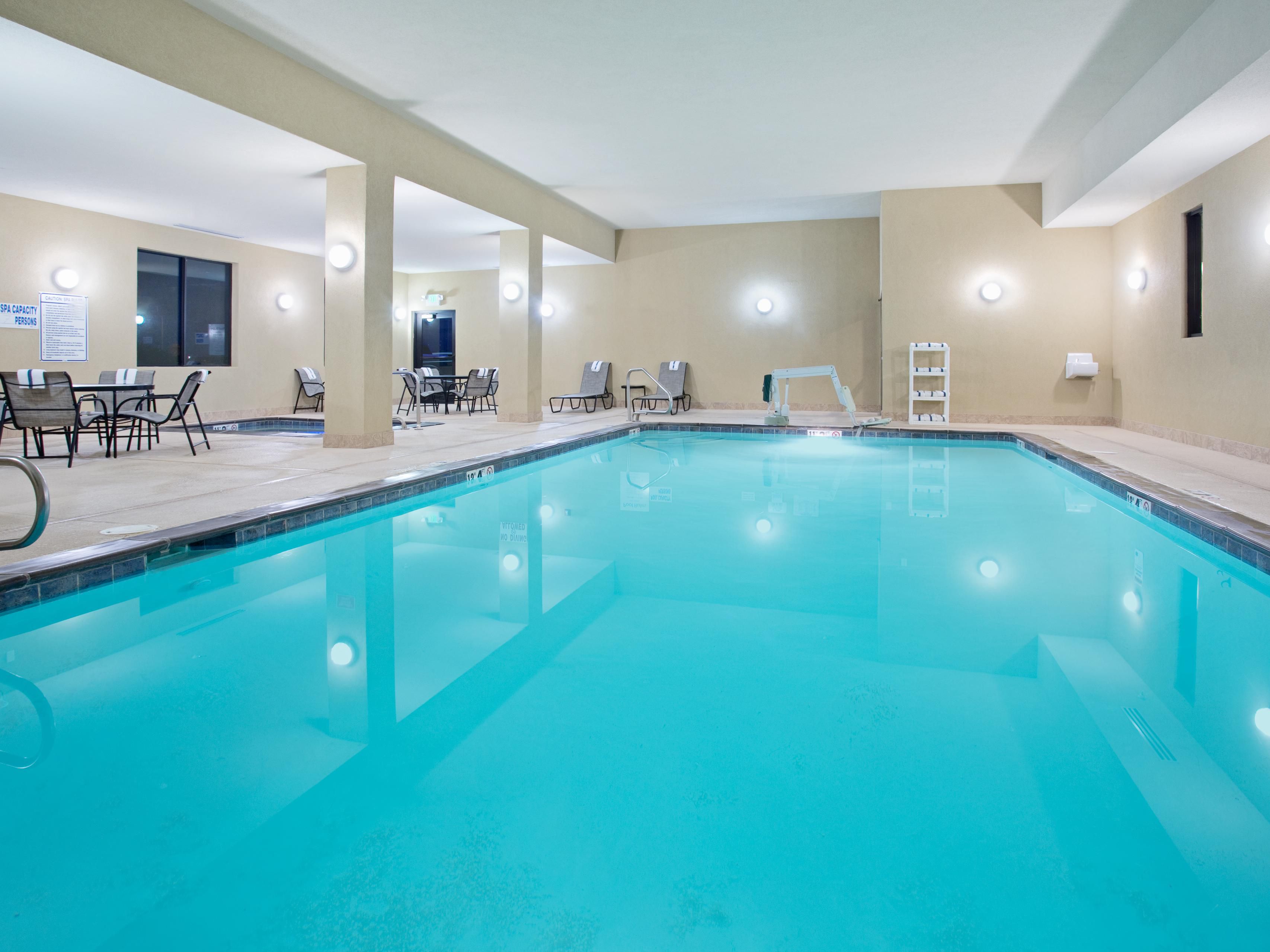 Come splash and swim in our refreshing indoor pool or soak away the day’s stress in our jacuzzi. With pool access lifts, lounge chairs, and a dedicated seating area, the pool room welcomes anyone and everyone to join in the fun.