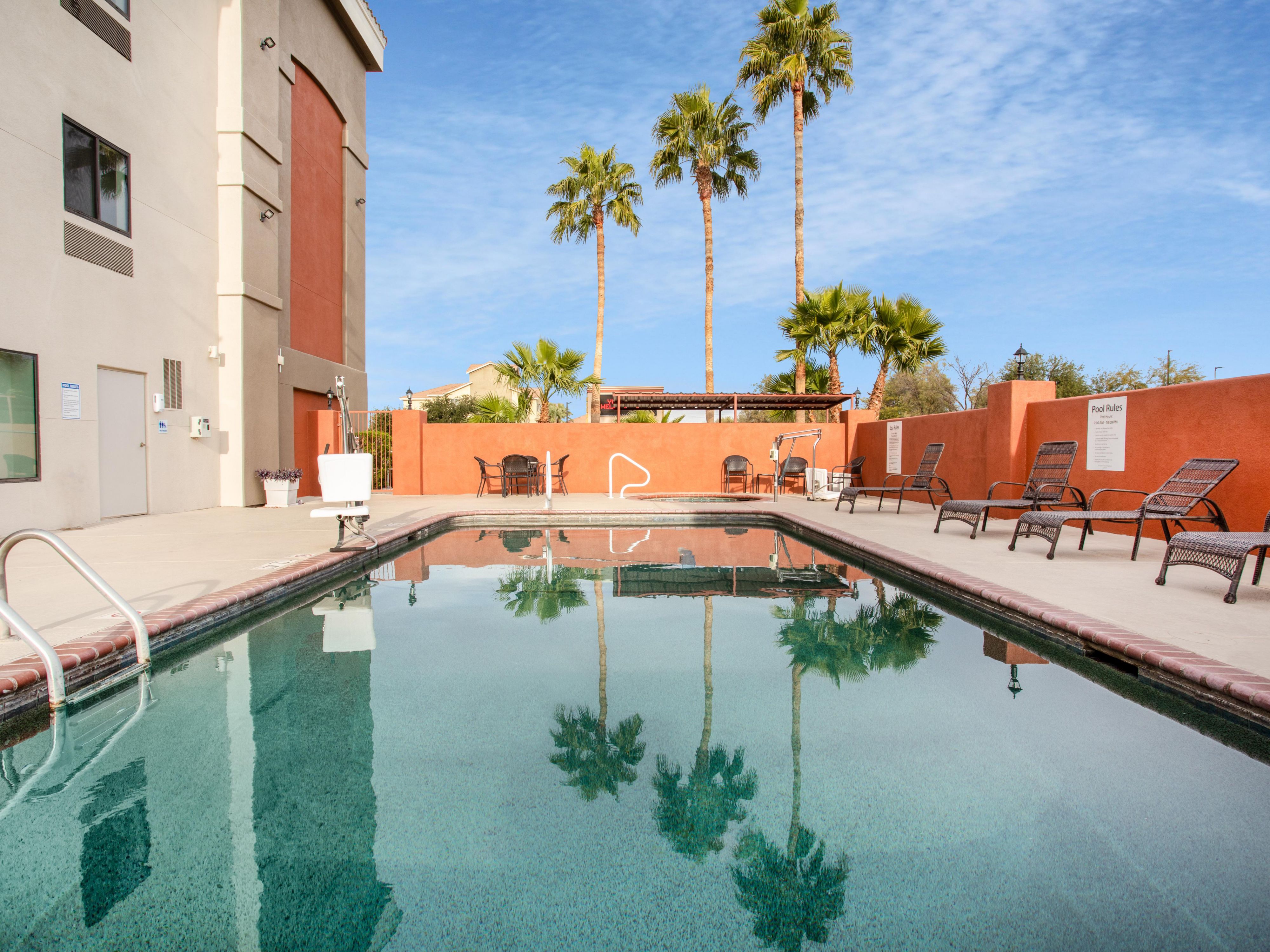 Take a dip in our outdoor, heated swimming pool, open from 9:00 AM to 10:00 PM daily. Start your morning with invigorating laps, make a mid-afternoon splash, enjoy a leisurely evening swim, or have a soothing soak in the hot tub. Our pool area is the perfect place for recreation and relaxation.