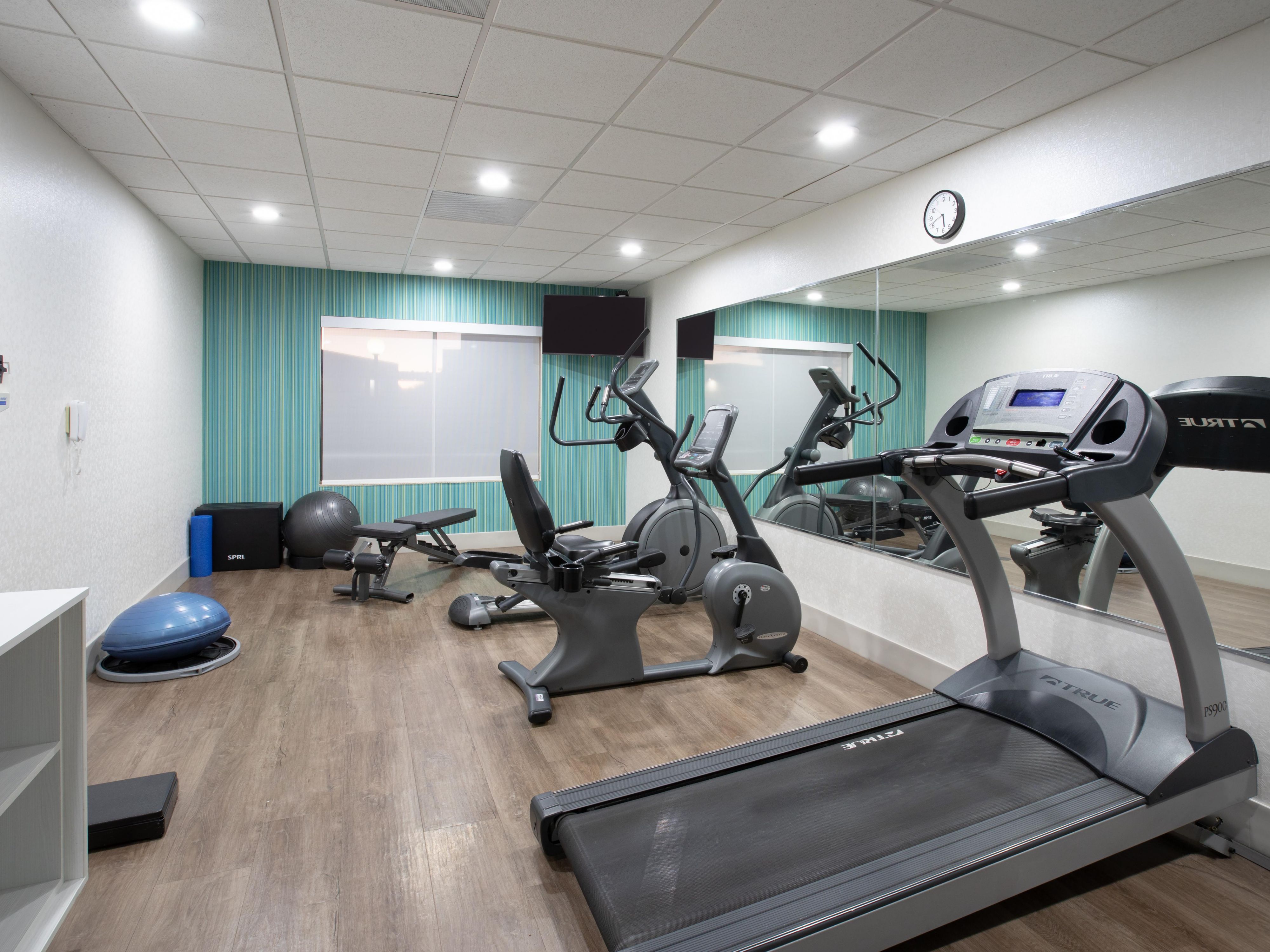 Keep up with your workout routine in our on-site Fitness Center, featuring cardio machines, free weights, and equipment to support a full-body workout. Available to all guests, the Fitness Center is open 24/7 to fit your schedule, ensuring you can recharge, refresh, and stay active throughout your visit to Tucson.