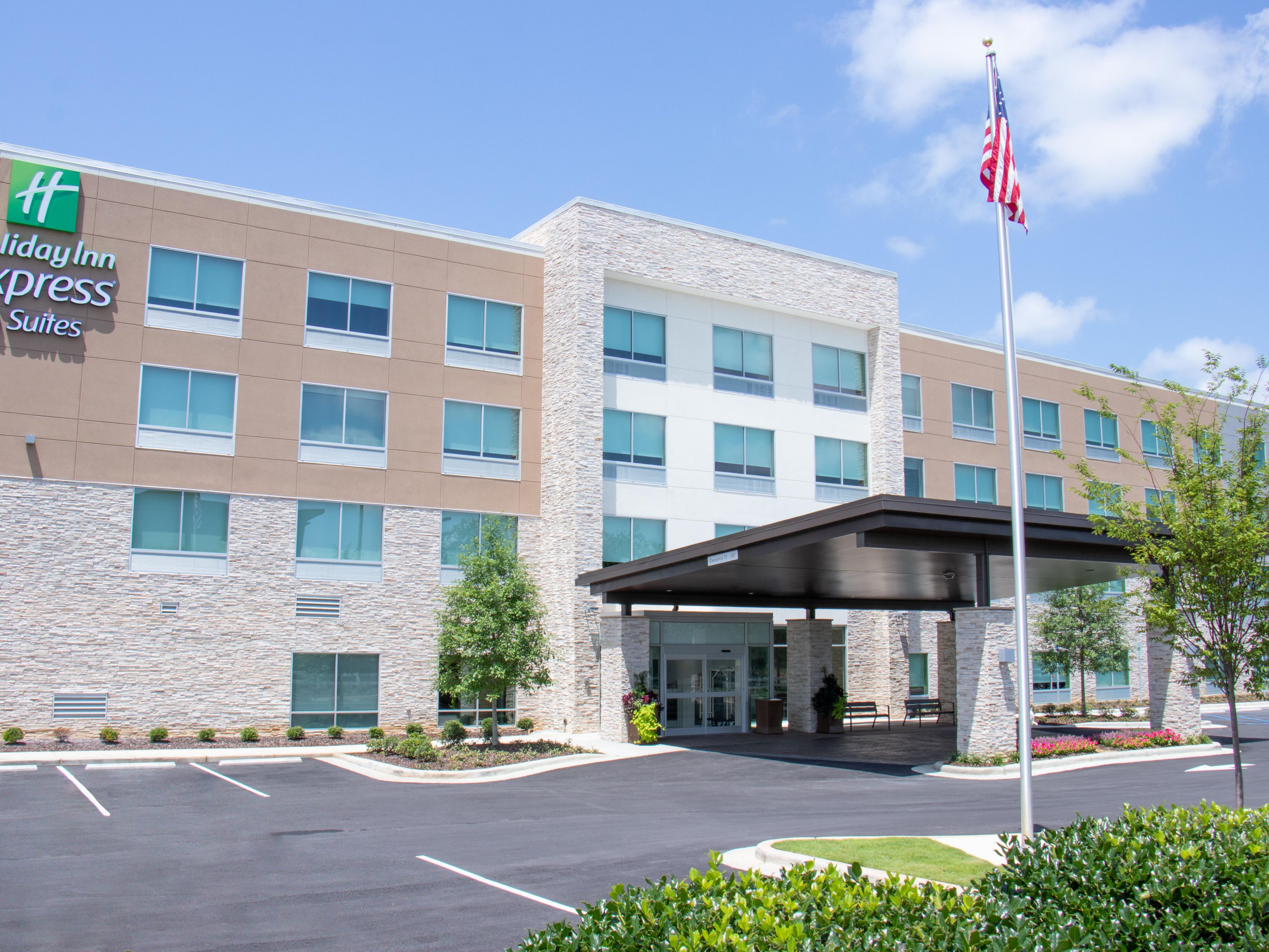 Welcome to Holiday Inn Express & Suites East Tuscaloosa 