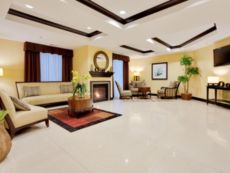 Holiday Inn Express & Suites Warminster - Horsham in East Windsor, New Jersey