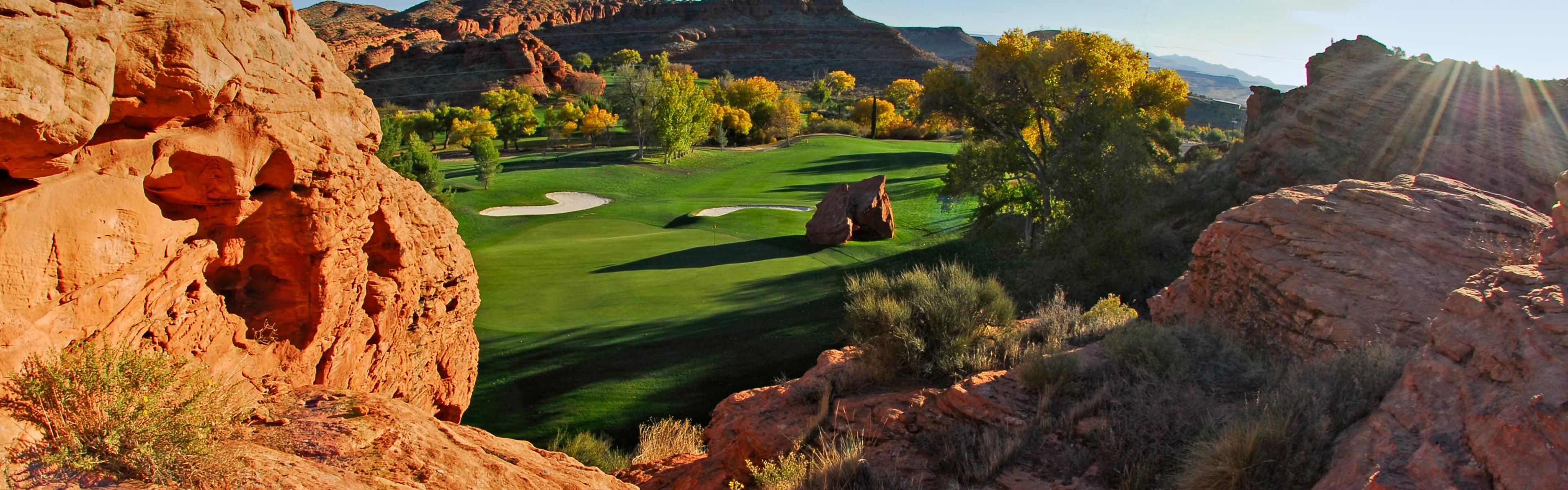 Enjoy golfing in St. George, our hotel offers golf packages!