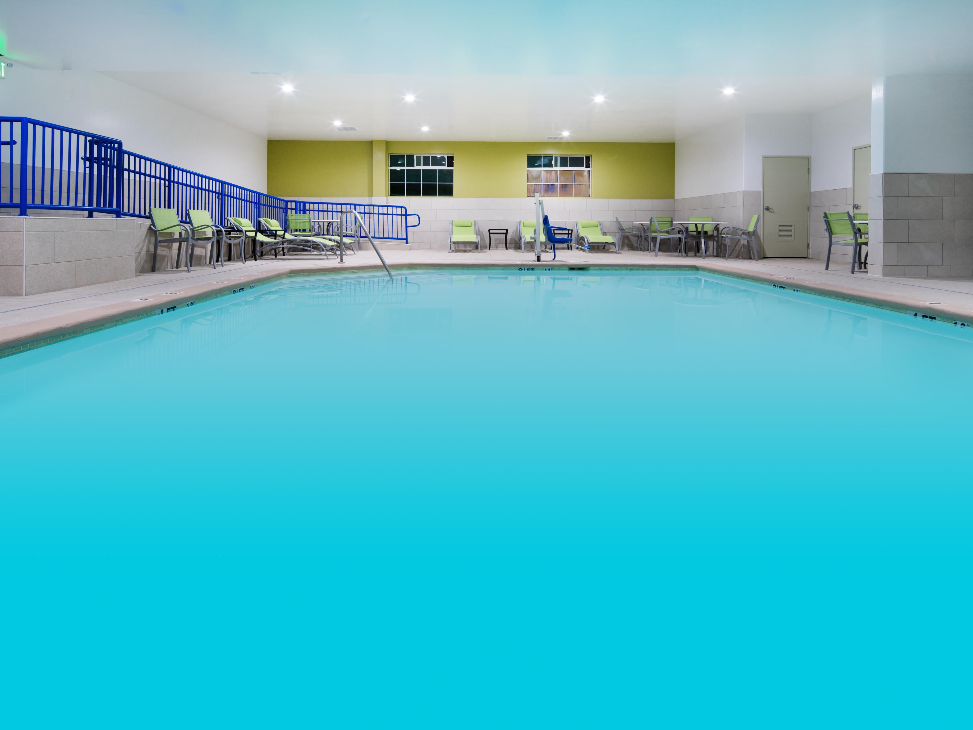 Take a dip in our indoor heated pool, available year-round, 5:30 AM – 11:00 PM, rain or shine. Swim laps, splash around with the family, or relax poolside in a lounge chair. Whichever you prefer, our pool area is the perfect place to unwind and rejuvenate after a busy day. 