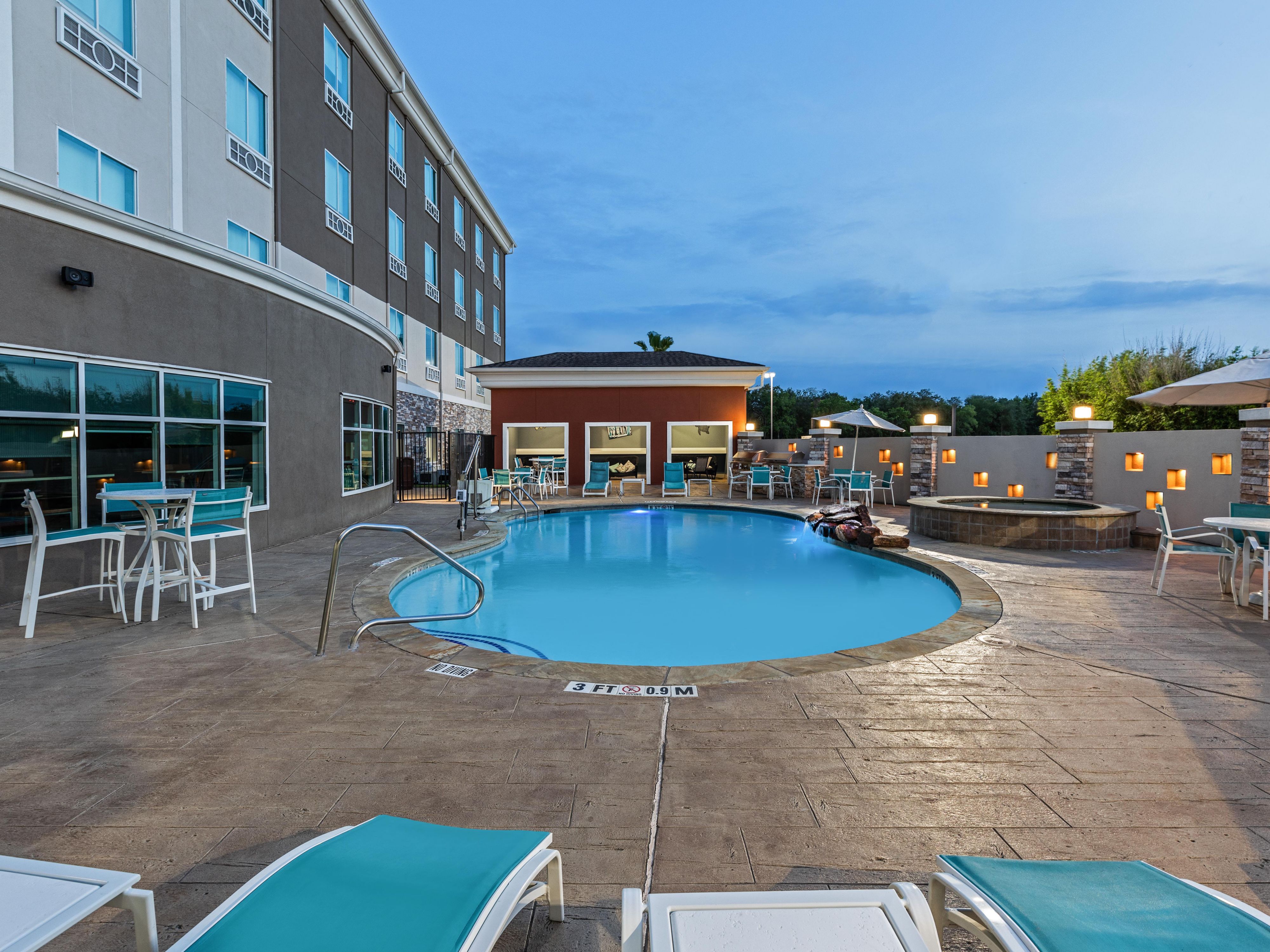 Webster Texas Hotel near Galveston and Space Center