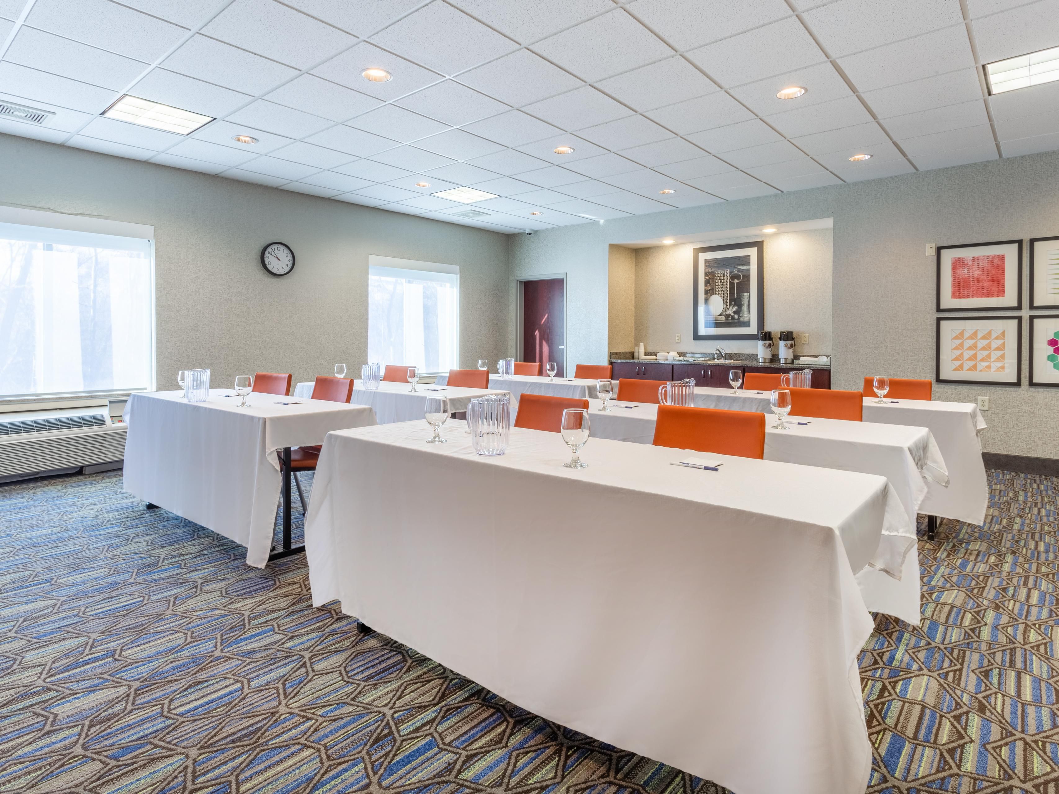 The 10-person boardroom makes it easy to have small meetings without having to leave our Drums hotel. The boardroom has a large television with a VCR and DVD player, a free-standing screen and free high-speed wireless Internet access.