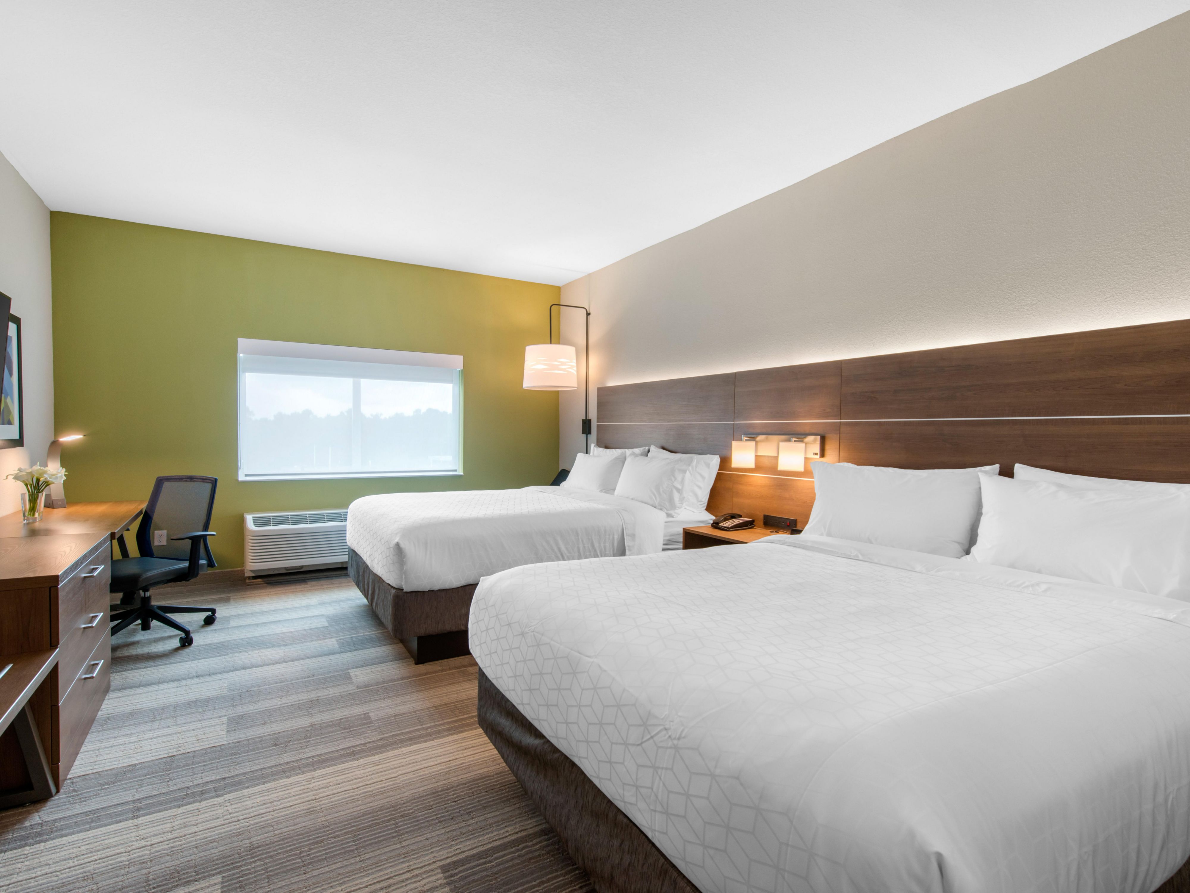 Queen Bed Guest Room