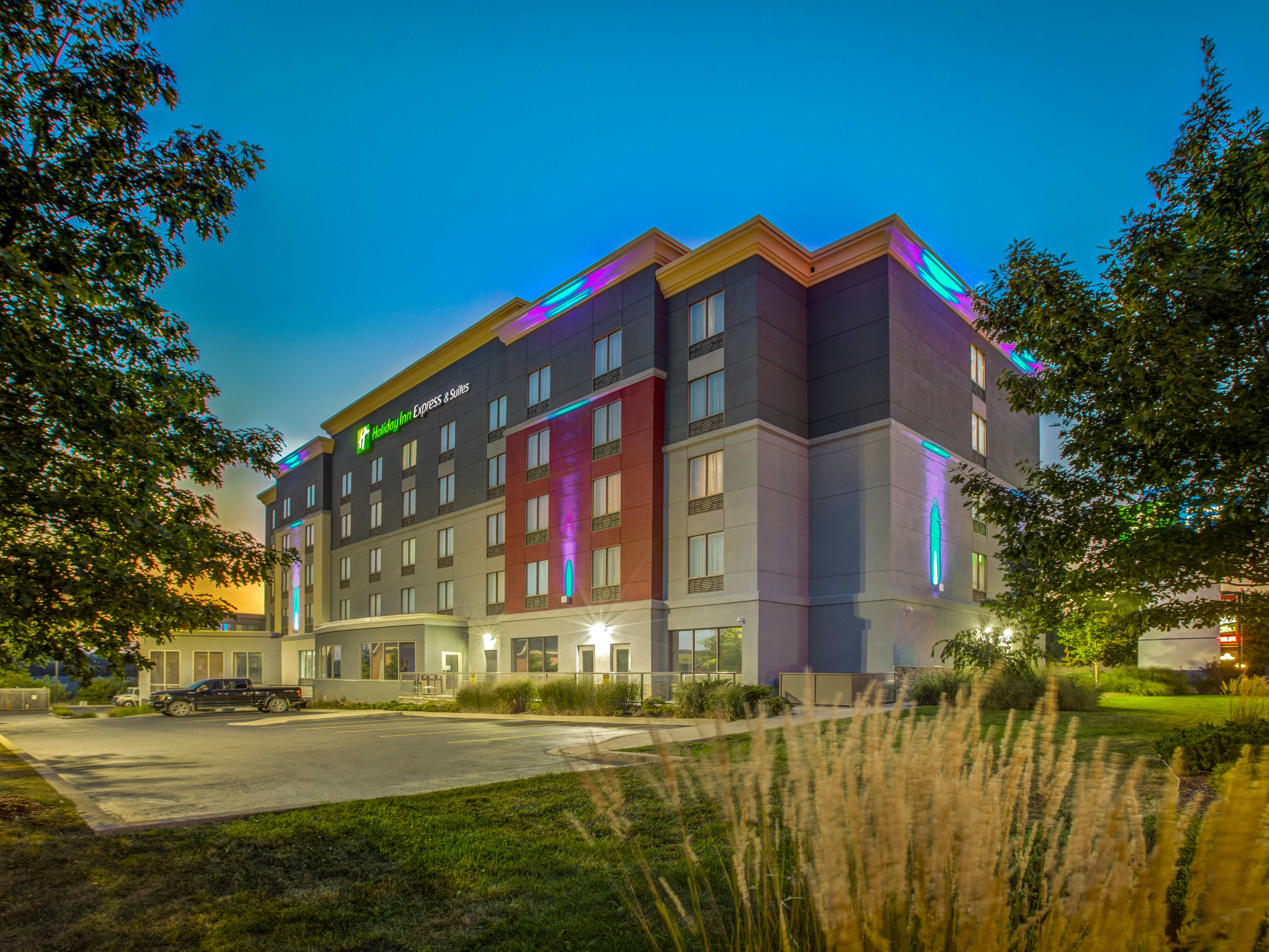 Dusk at Holiday Inn Express and Suites Woodstock
