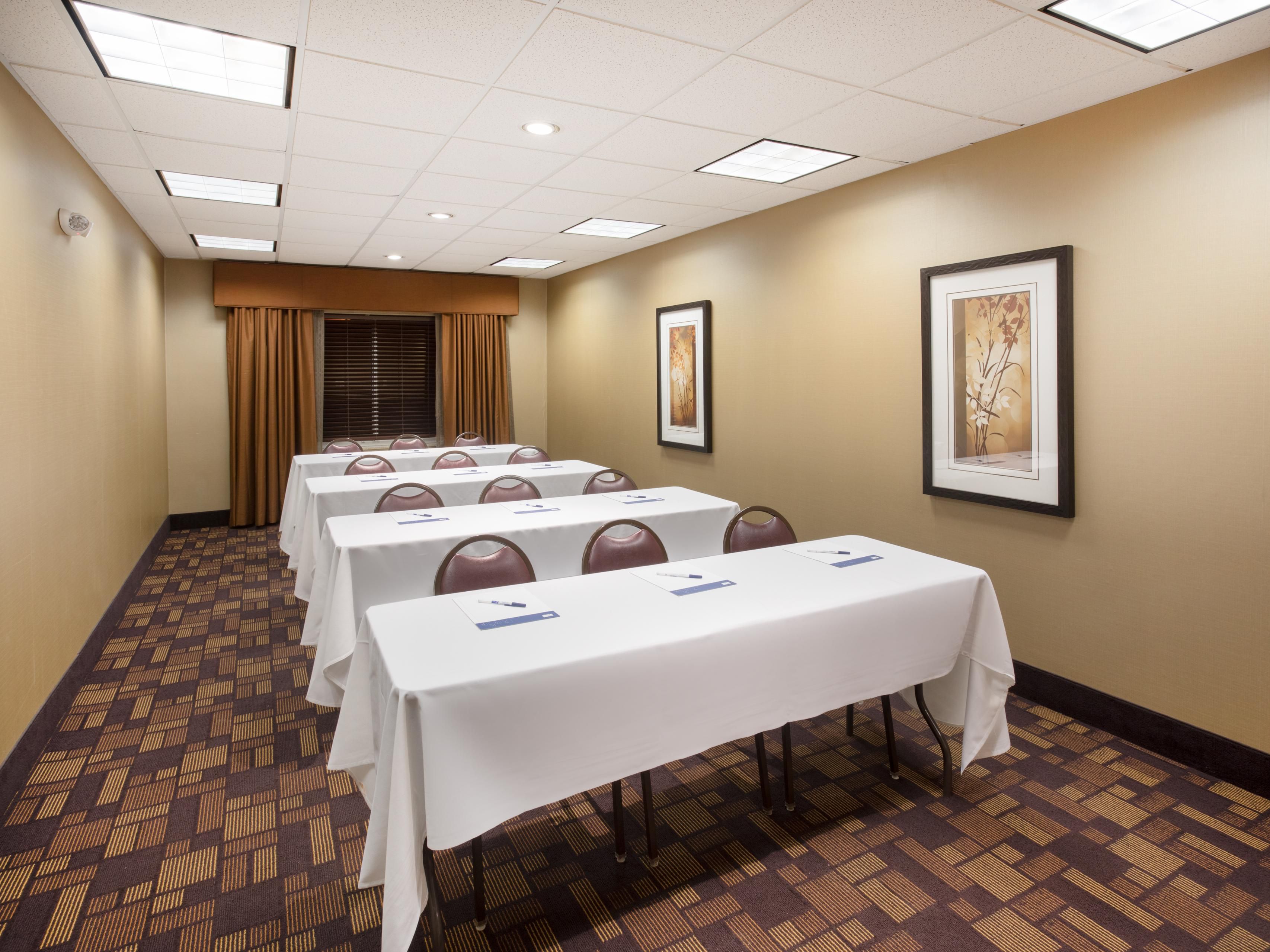 Plan your small meeting here at the Holiday Inn Express - Yankton. For seating up to 20, we would love to be your host.