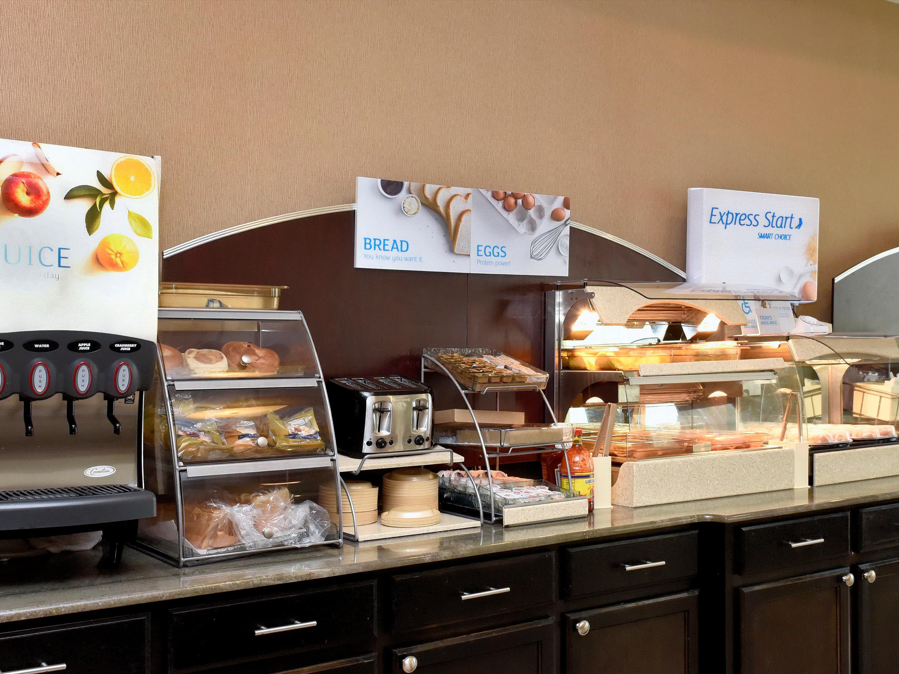 Our complimentary Express Start Breakfast bar offers a wide variety of hot & cold options including a rotation of egg & meat selections, biscuits or muffins, fruit, our famous cinnamon rolls & Smart Roast coffee. Did we mention our one-touch pancake machine or our freshly cooked oatmeal kettle? You have to see it for yourself!  