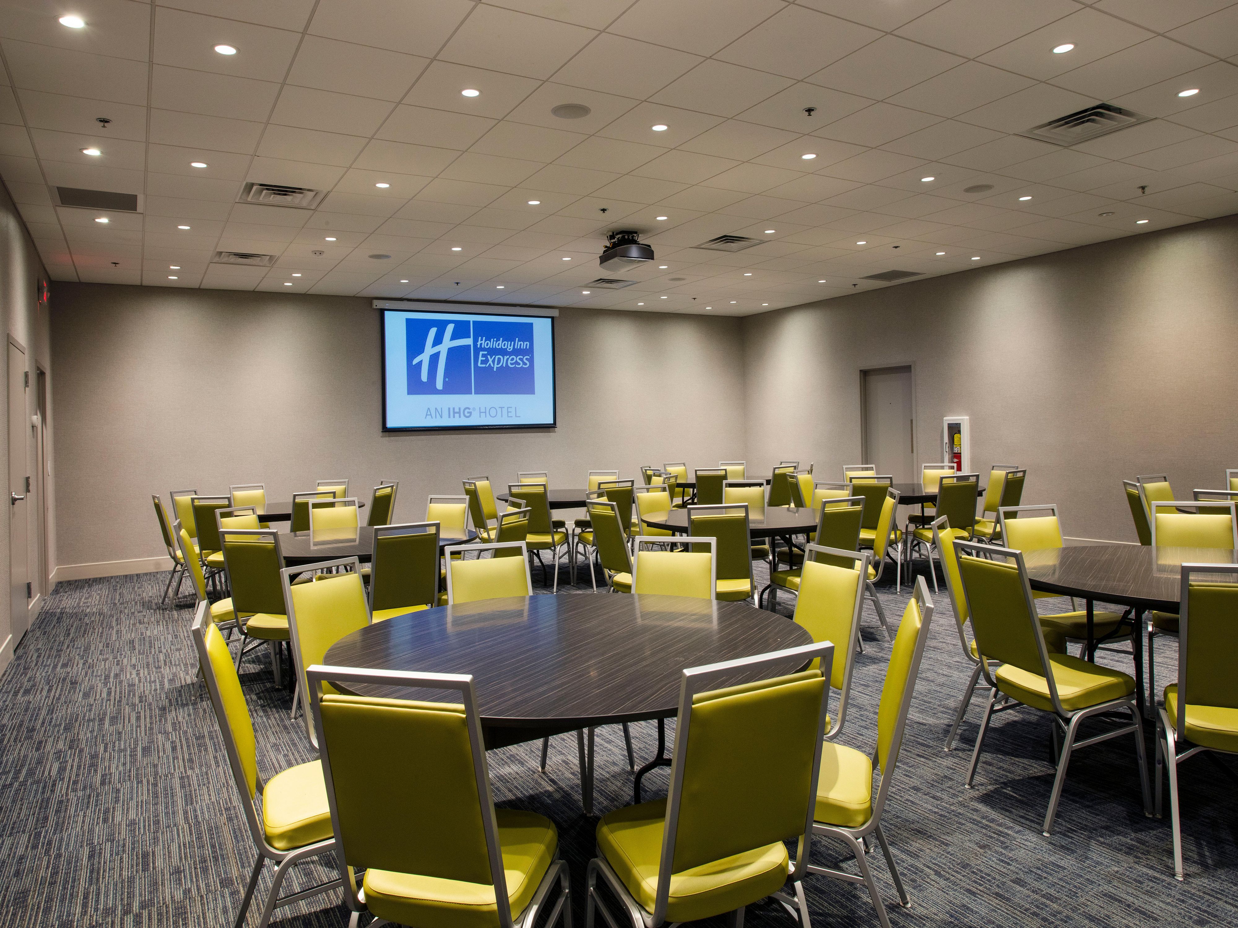 The Holiday Inn Express Athens - University Area boasts three meeting rooms of modernly appointed meeting space. Call now to book your next event!