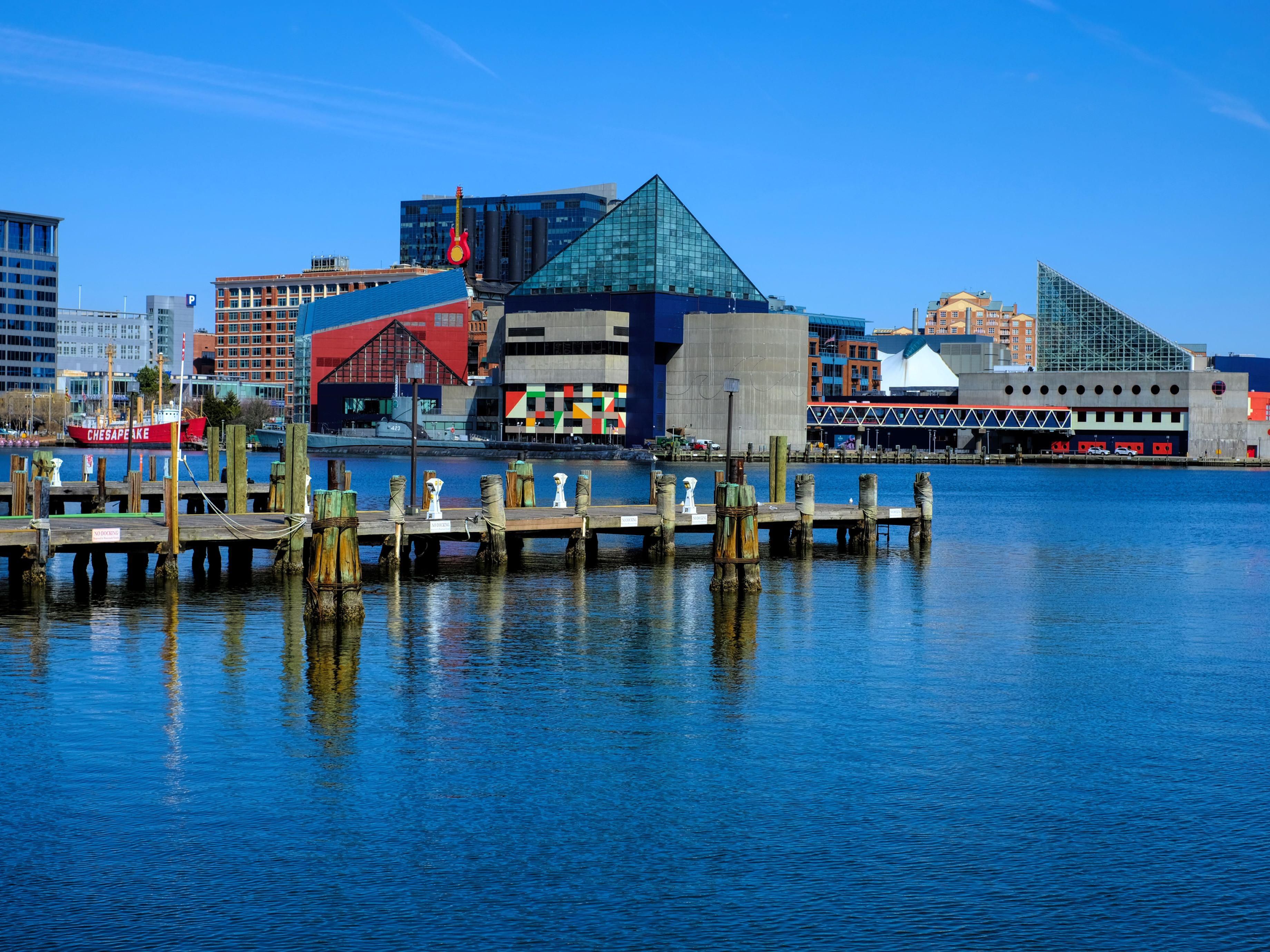 Our hotel’s prime location in Baltimore puts you steps from Horseshoe Casino, walking distance to M&T Bank Stadium and Camden Yards, and surrounded by top restaurants, coffee shops, and more! Explore Inner Harbor attractions like the National Aquarium and the Maryland Science Center during your stay.