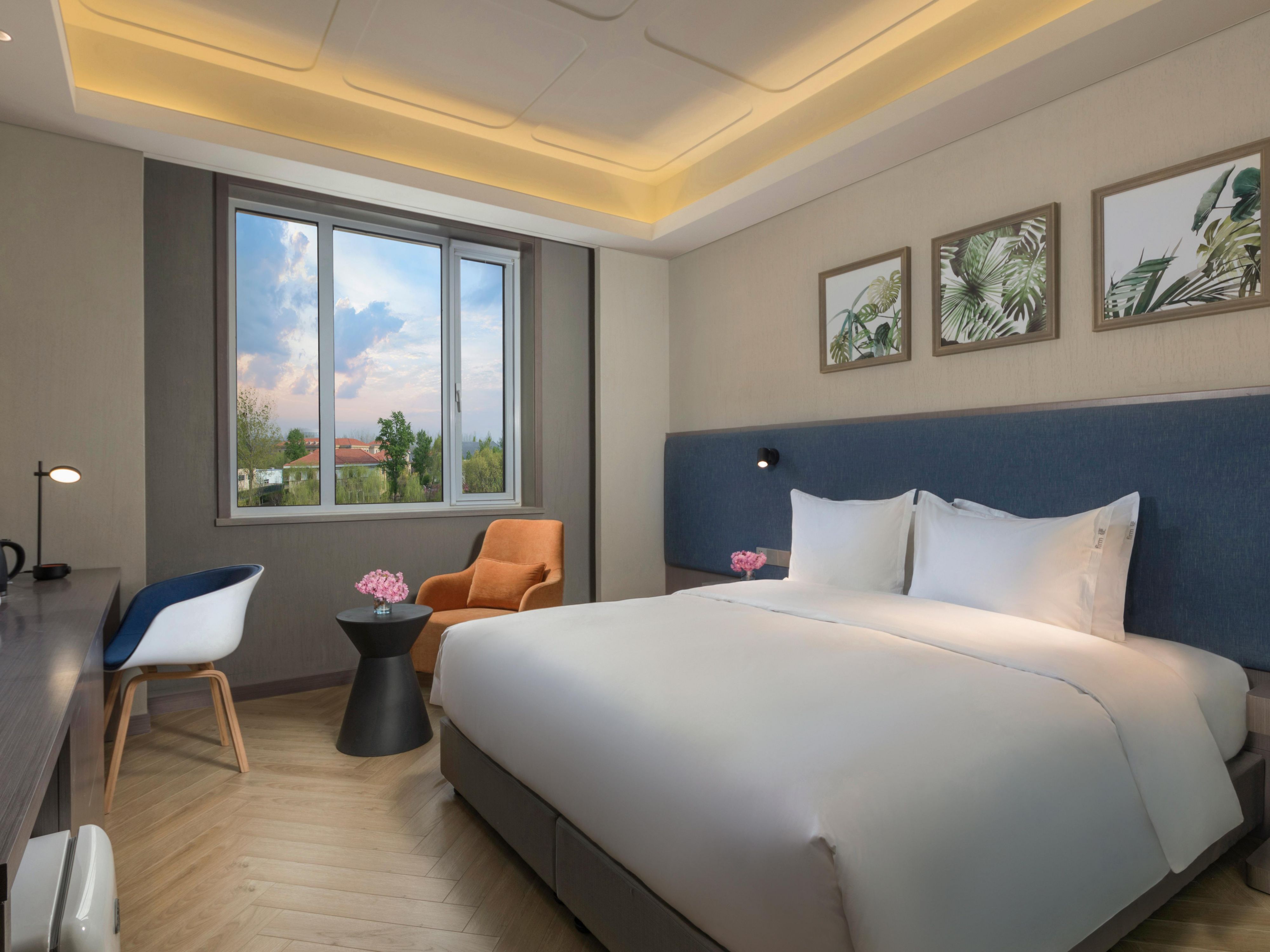 标准大床房 (无烟）