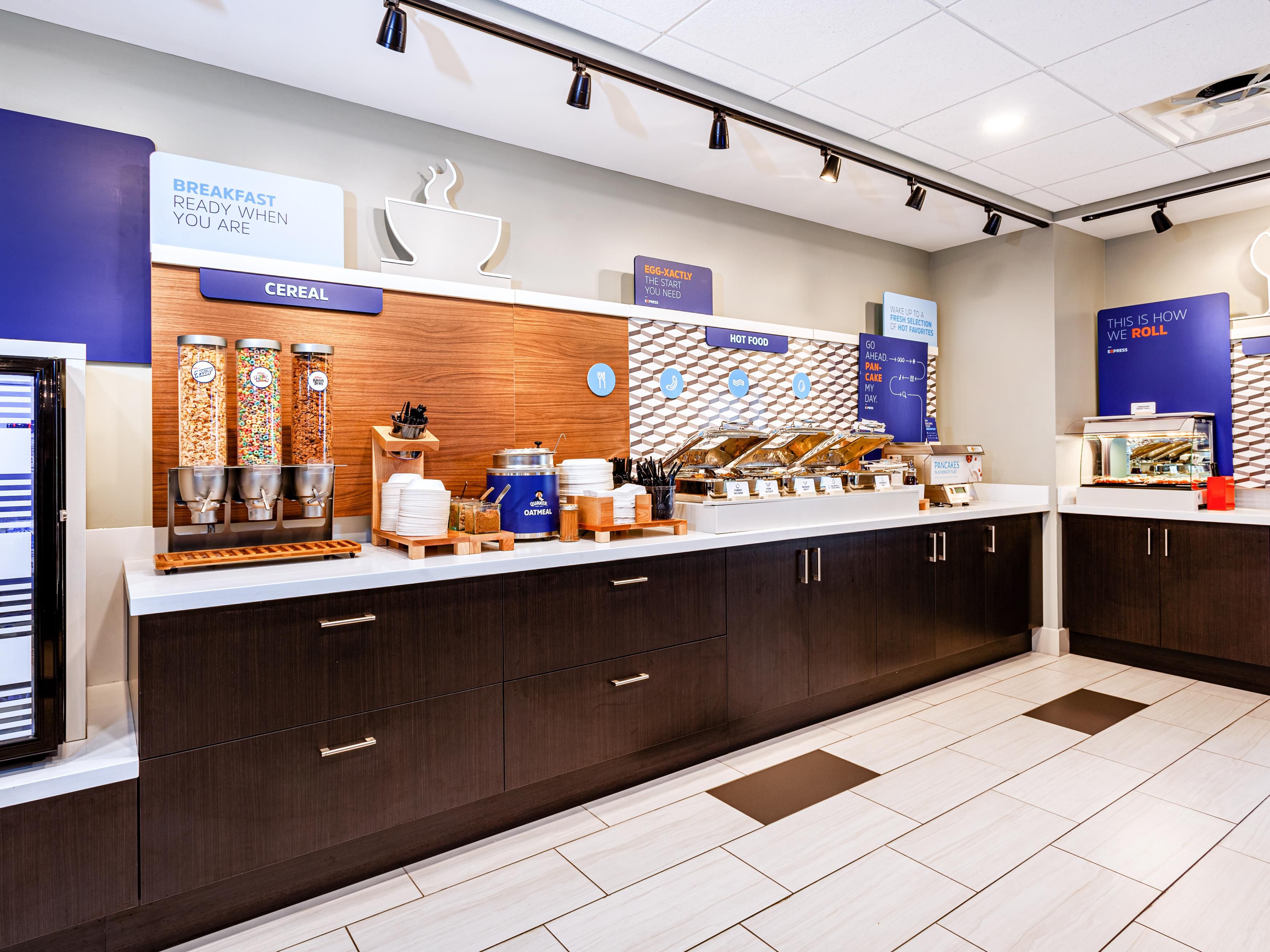 Our hot, fresh breakfast will get you The Readiest. It’s everything you need to start the day. Want something sweet? Our one-touch pancake machine will have our signature pancakes ready in one-minute flat. More into savory? We offer fresh bacon, sausage, scrambled eggs, and a hearty and healthy egg white omelet.