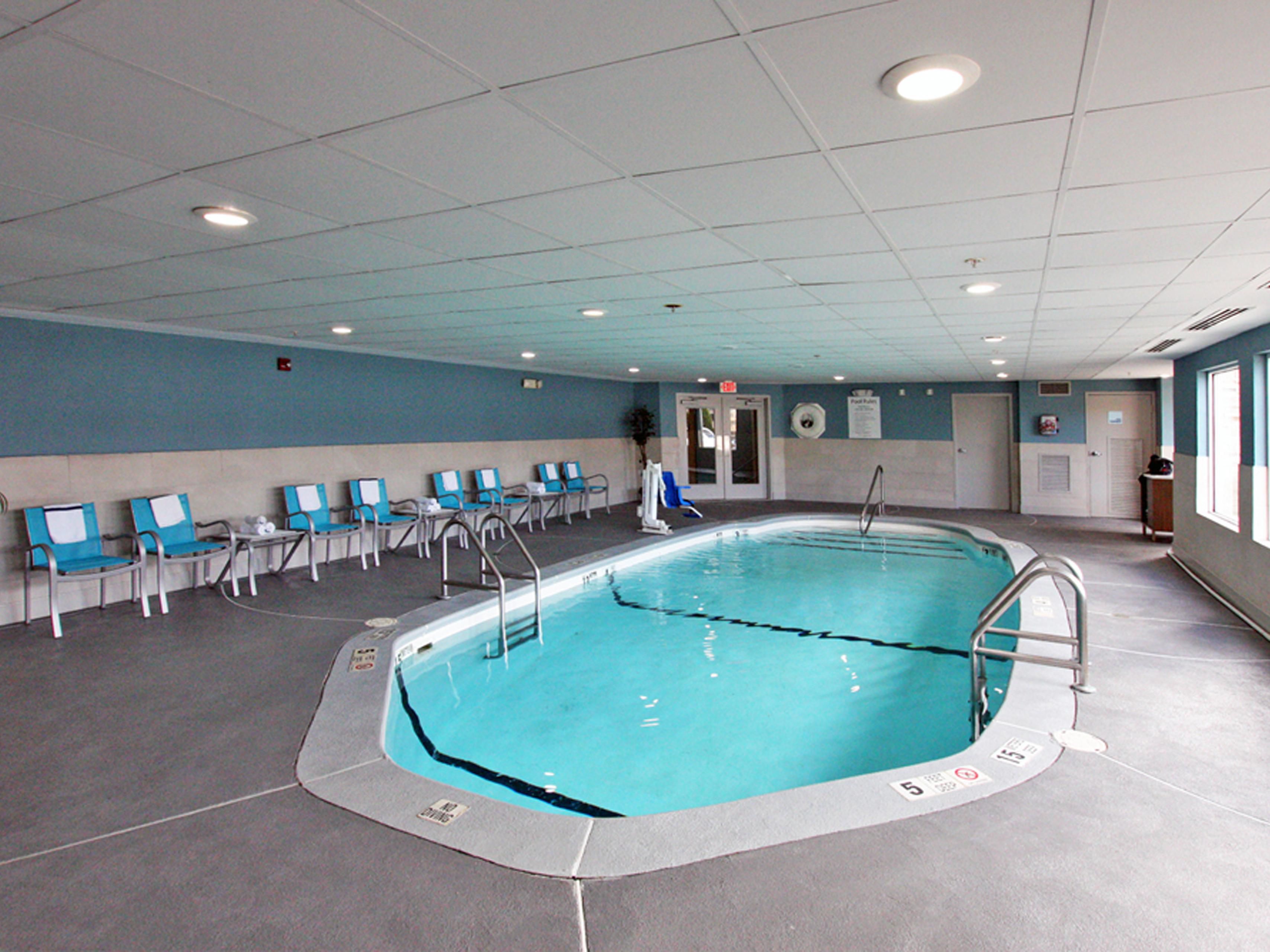 Enjoy our heated indoor pool all winter long, so when the weather is cold, enjoy a nice swim!